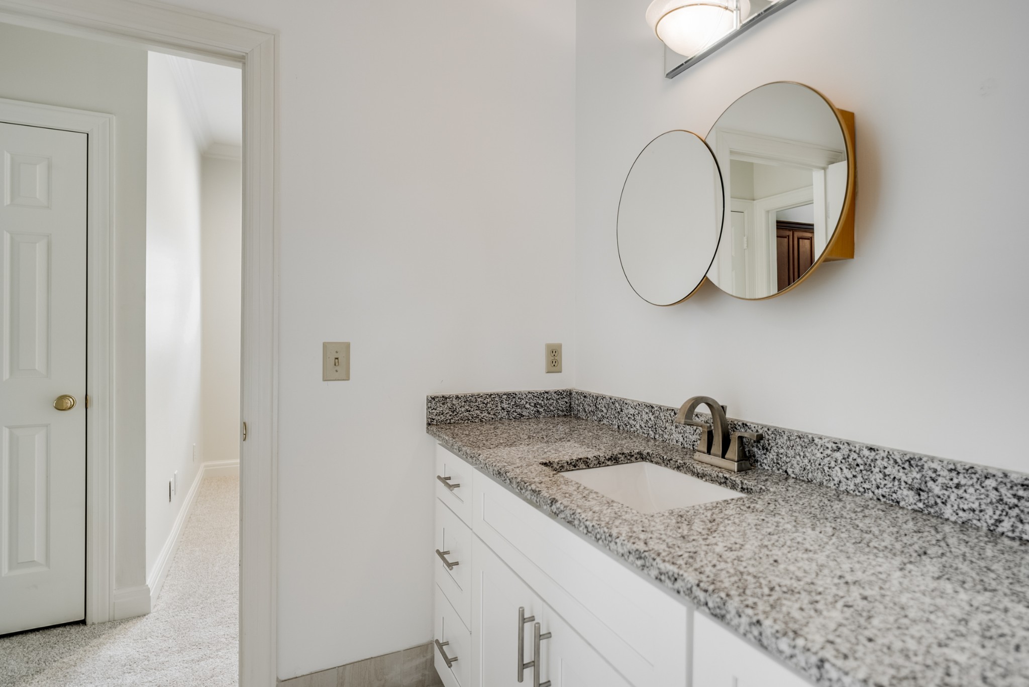 316 Whitworth Way