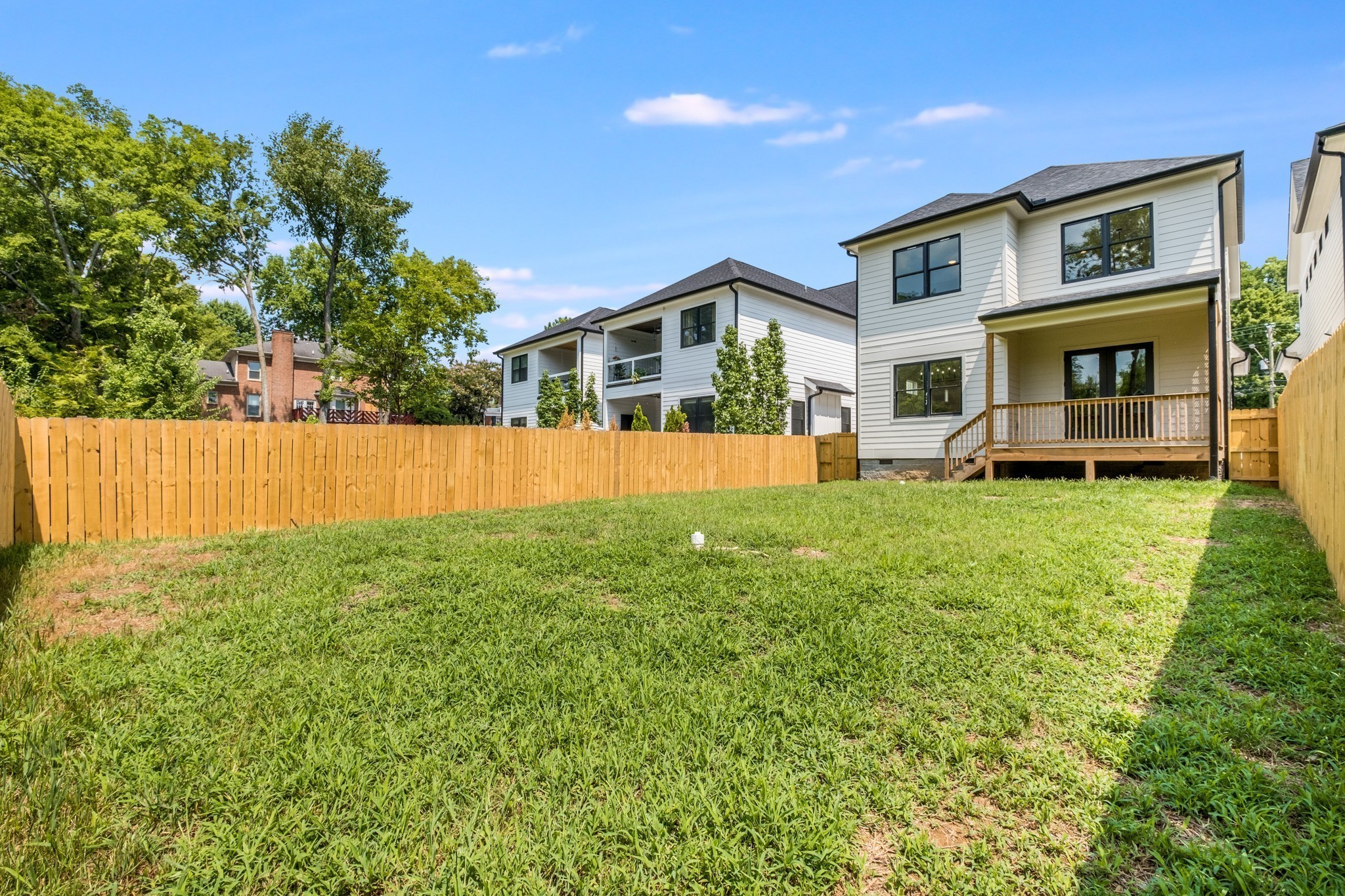 939 Woodmont Blvd