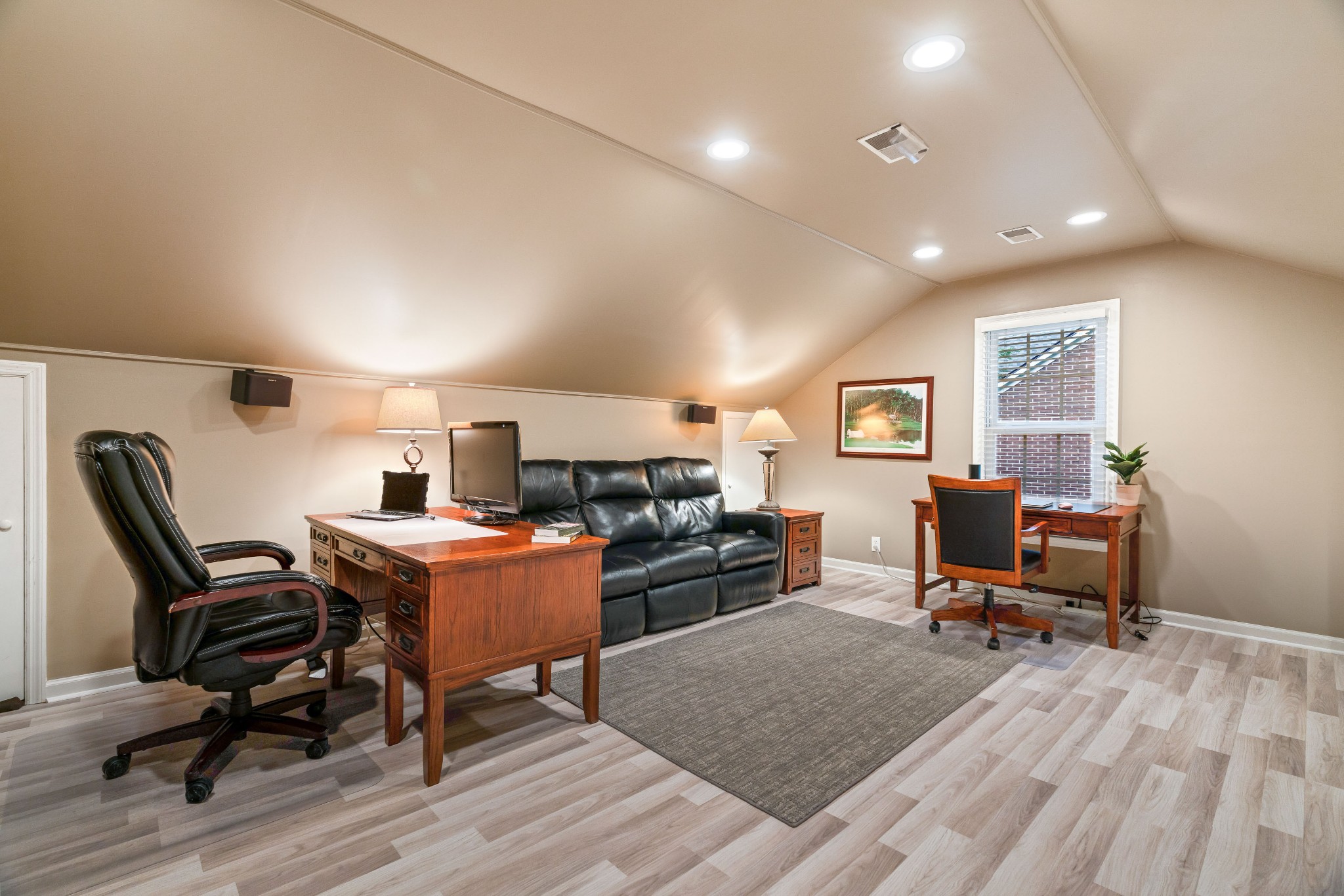 5320 Heatherwood Dr