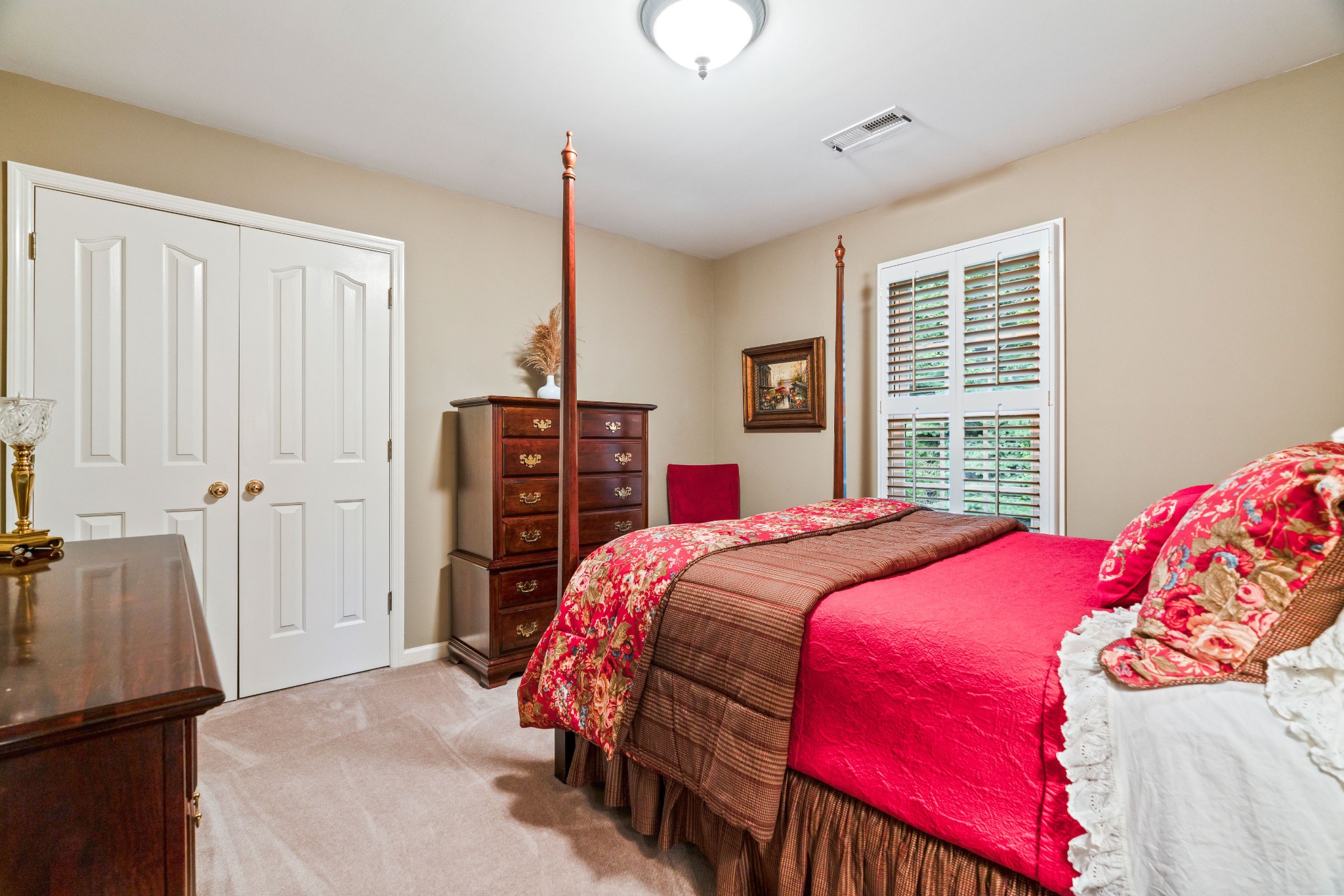 5320 Heatherwood Dr