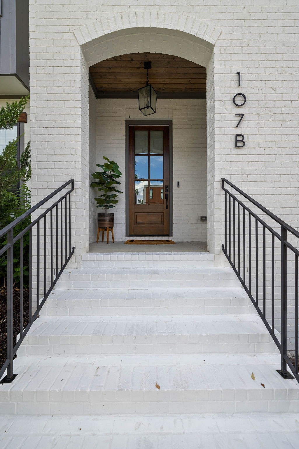 107B Oceola Ave