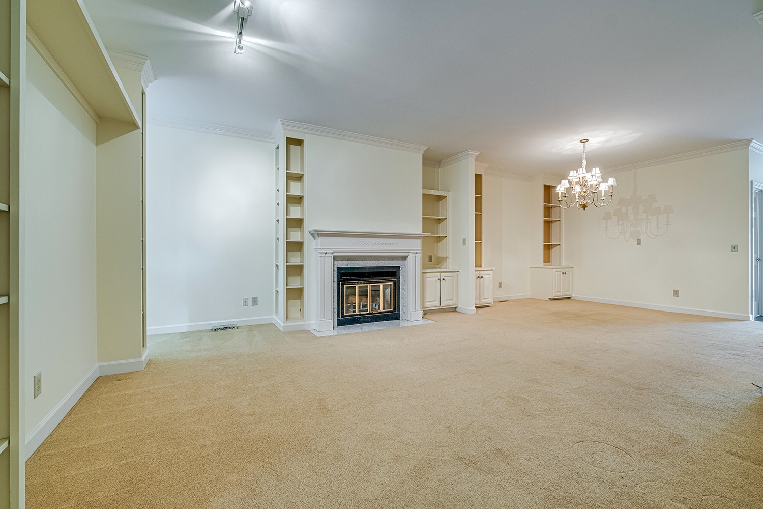 342 Ardsley Pl