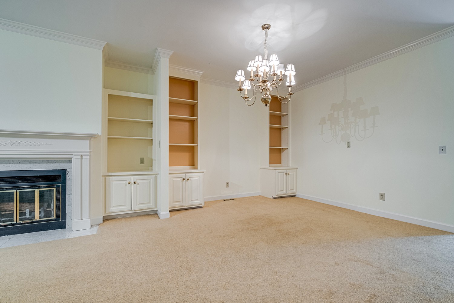 342 Ardsley Pl