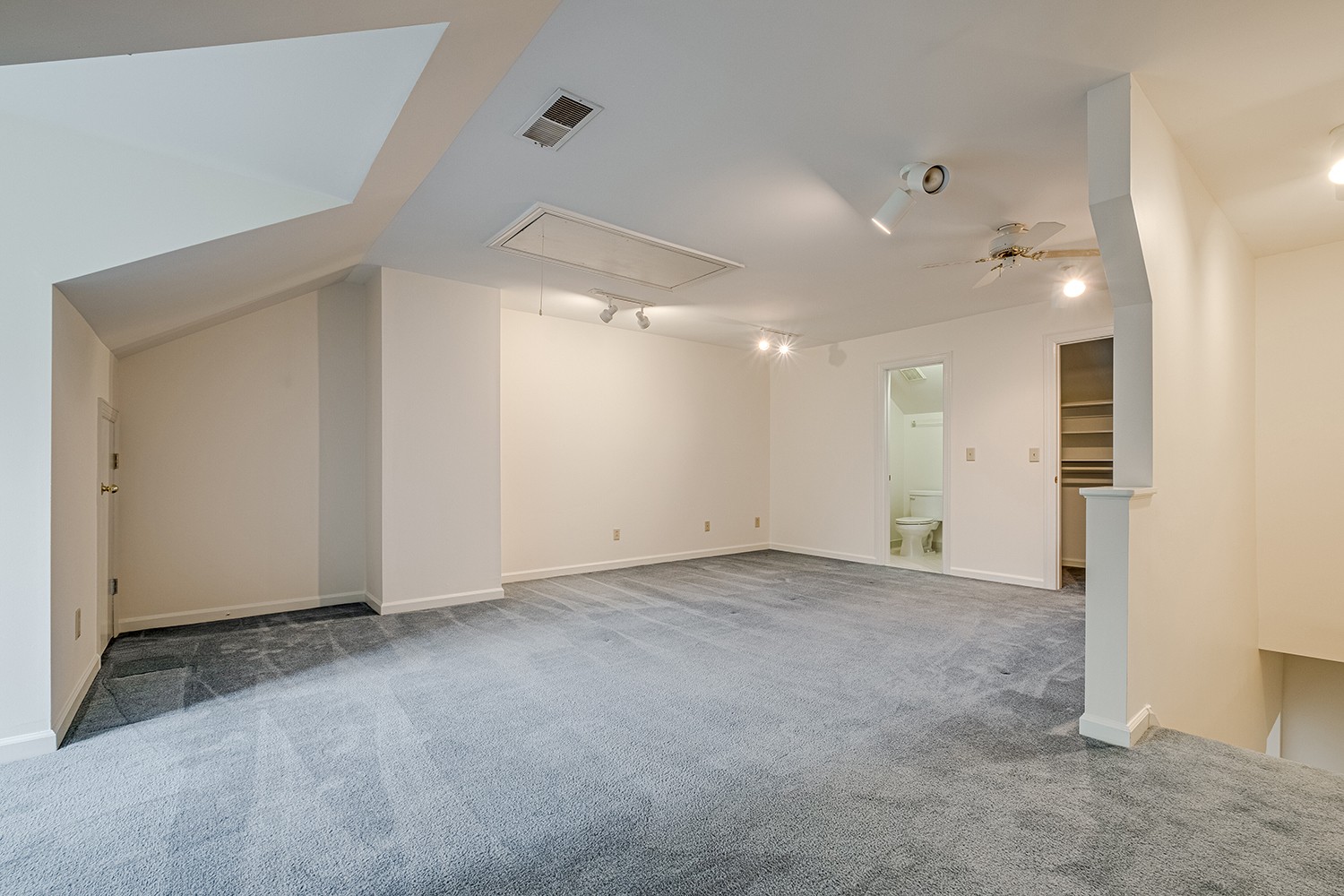 342 Ardsley Pl