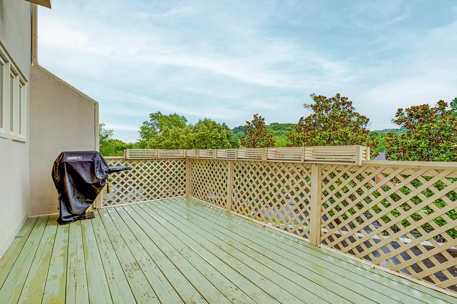 342 Ardsley Pl