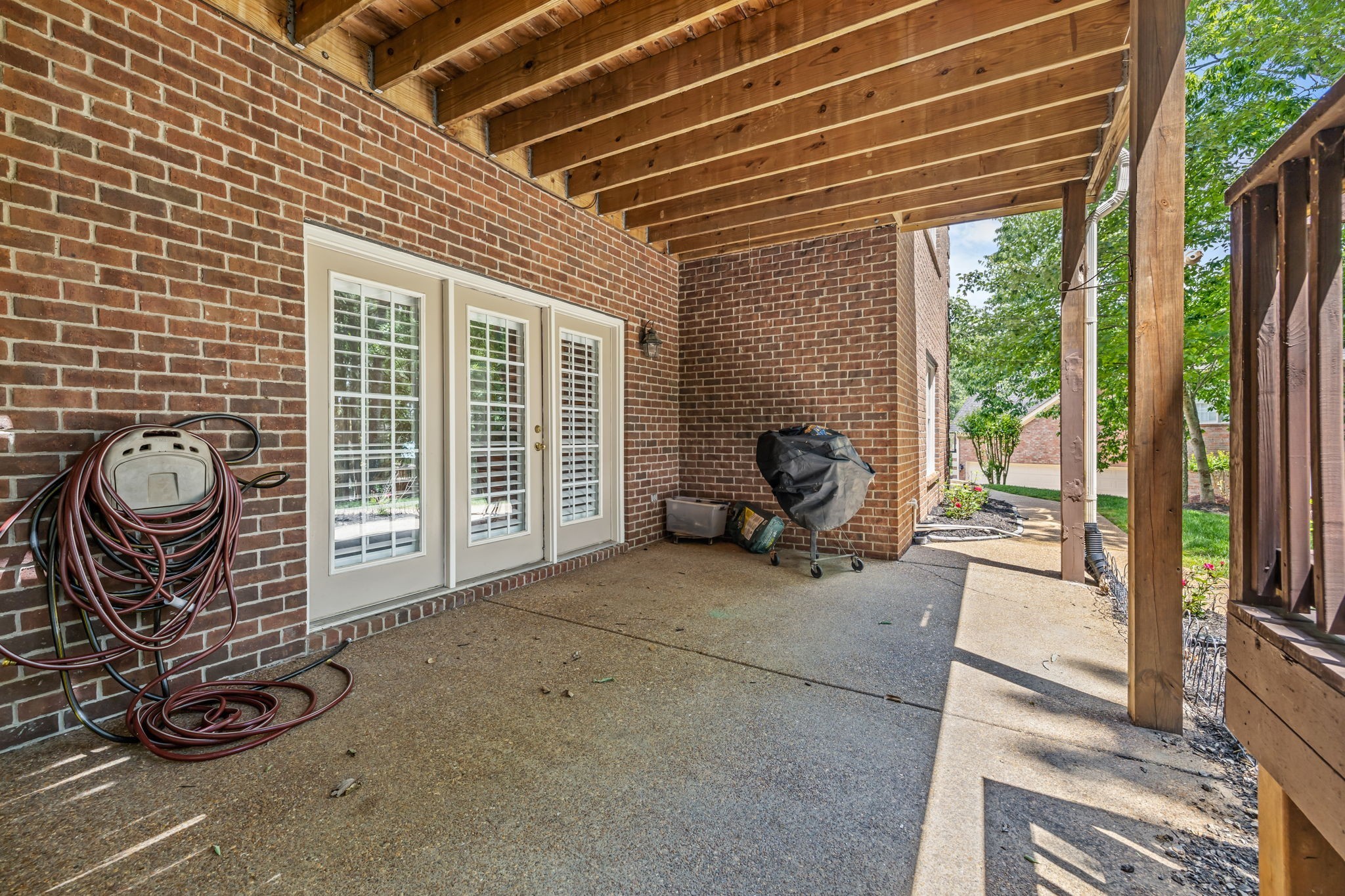 301 Rothwell Pl