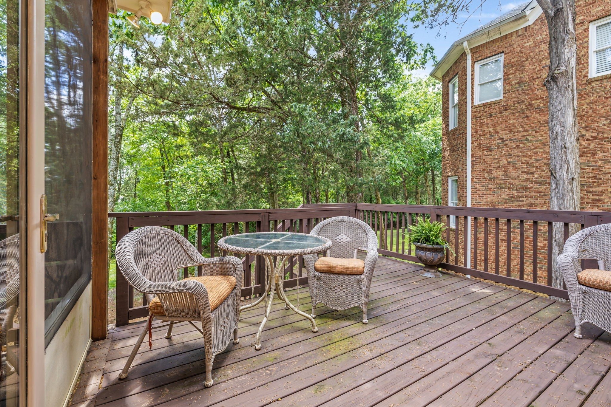 301 Rothwell Pl
