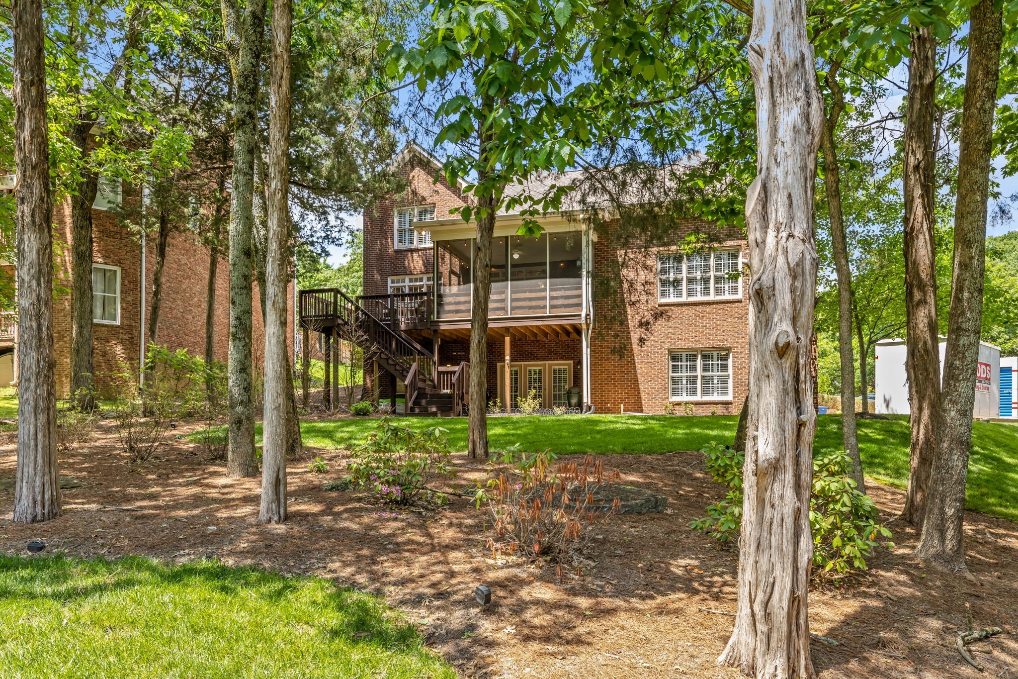 301 Rothwell Pl