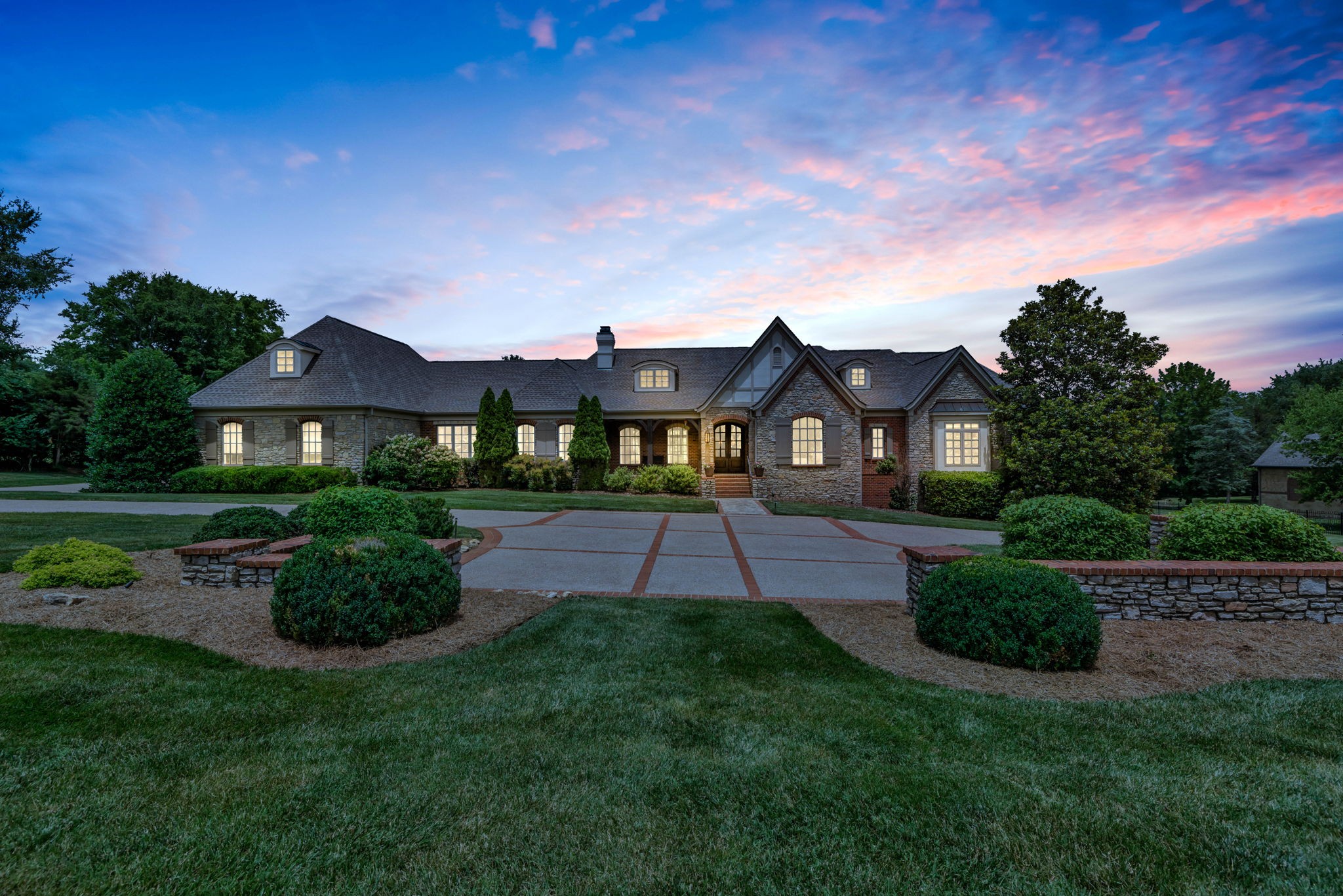140 Steeplechase Ln