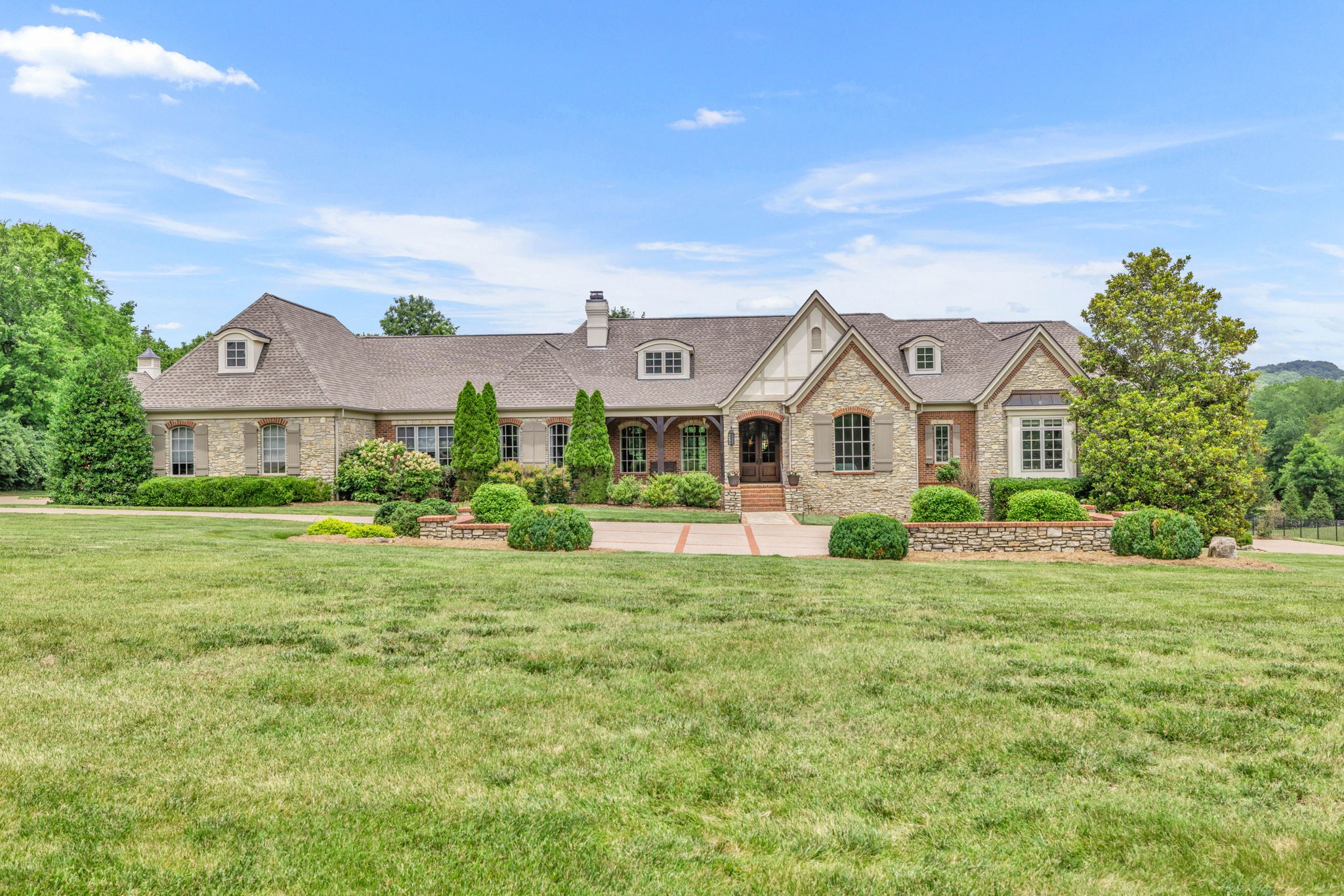 140 Steeplechase Ln
