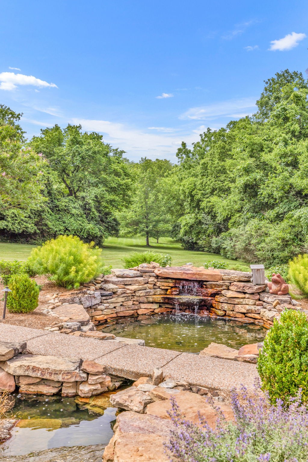 140 Steeplechase Ln
