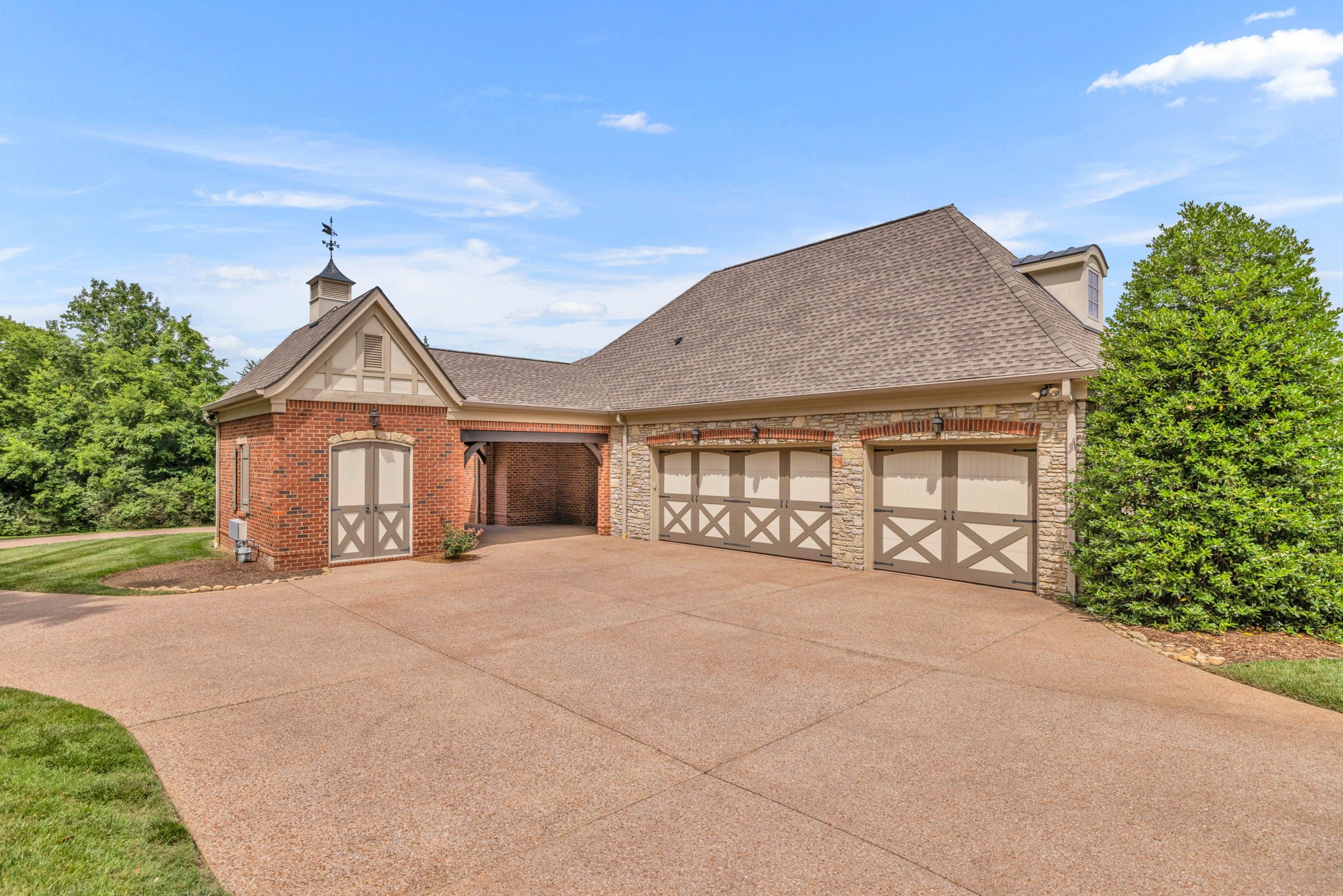 140 Steeplechase Ln