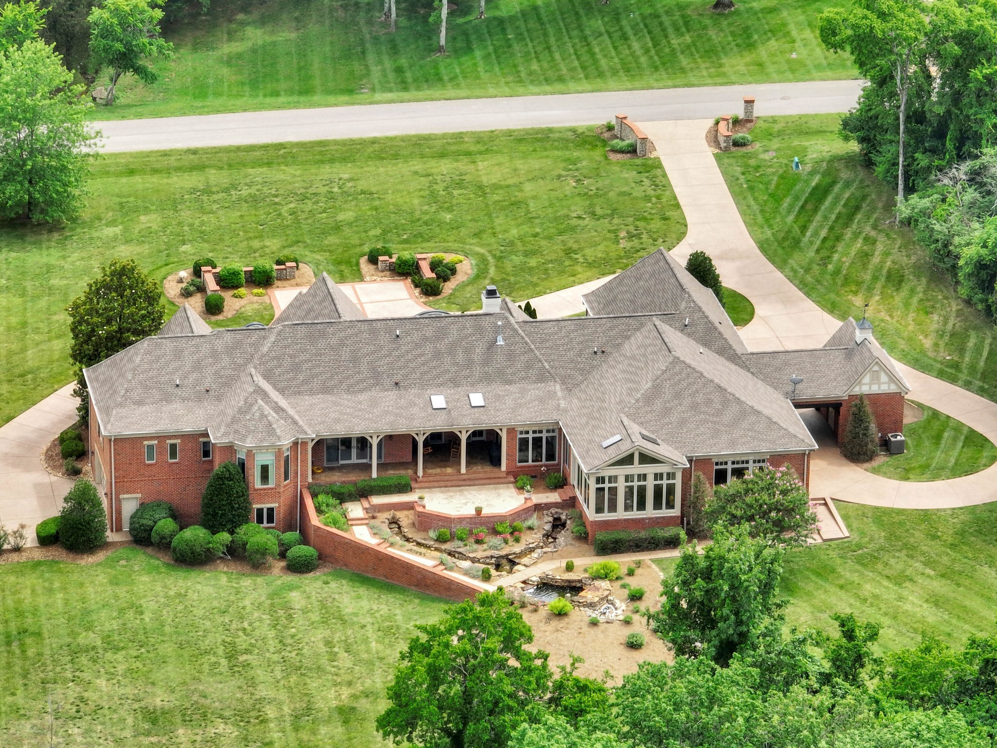 140 Steeplechase Ln