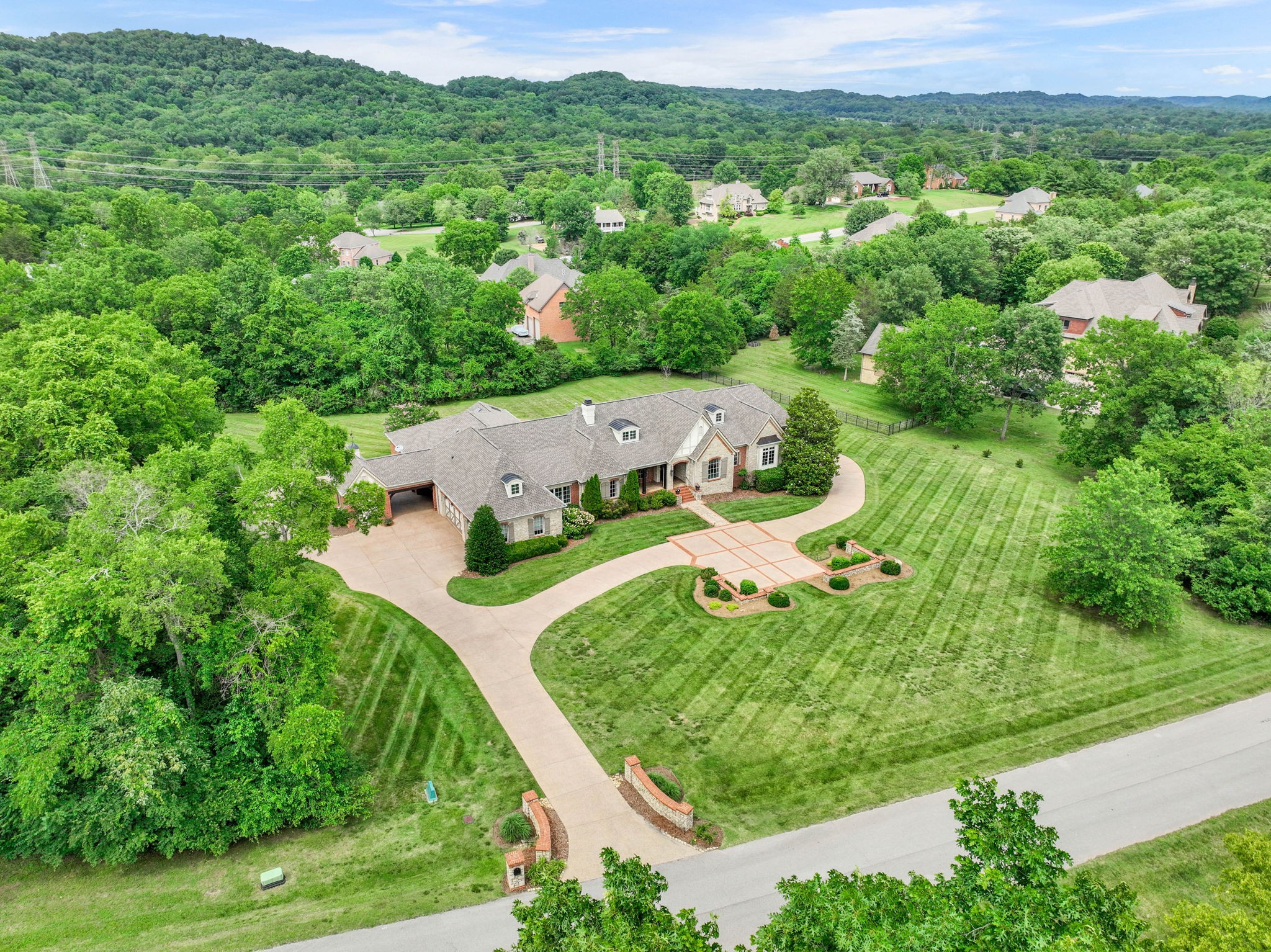 140 Steeplechase Ln