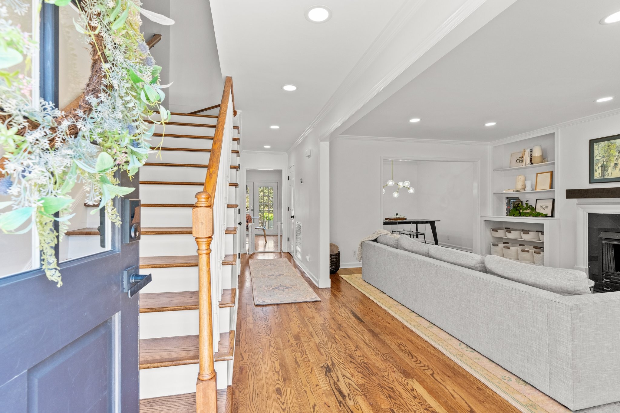 180 Jefferson Sq