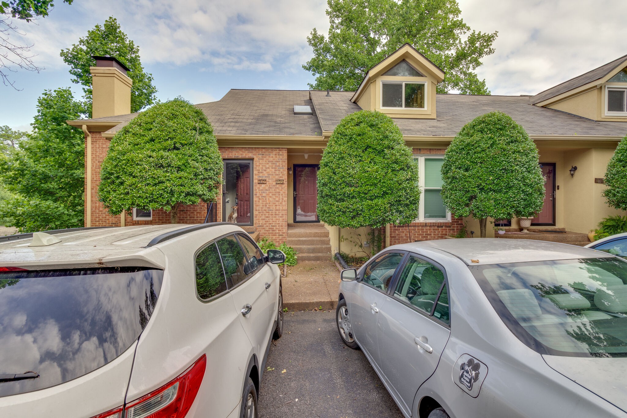 219 Riverstone Ct
