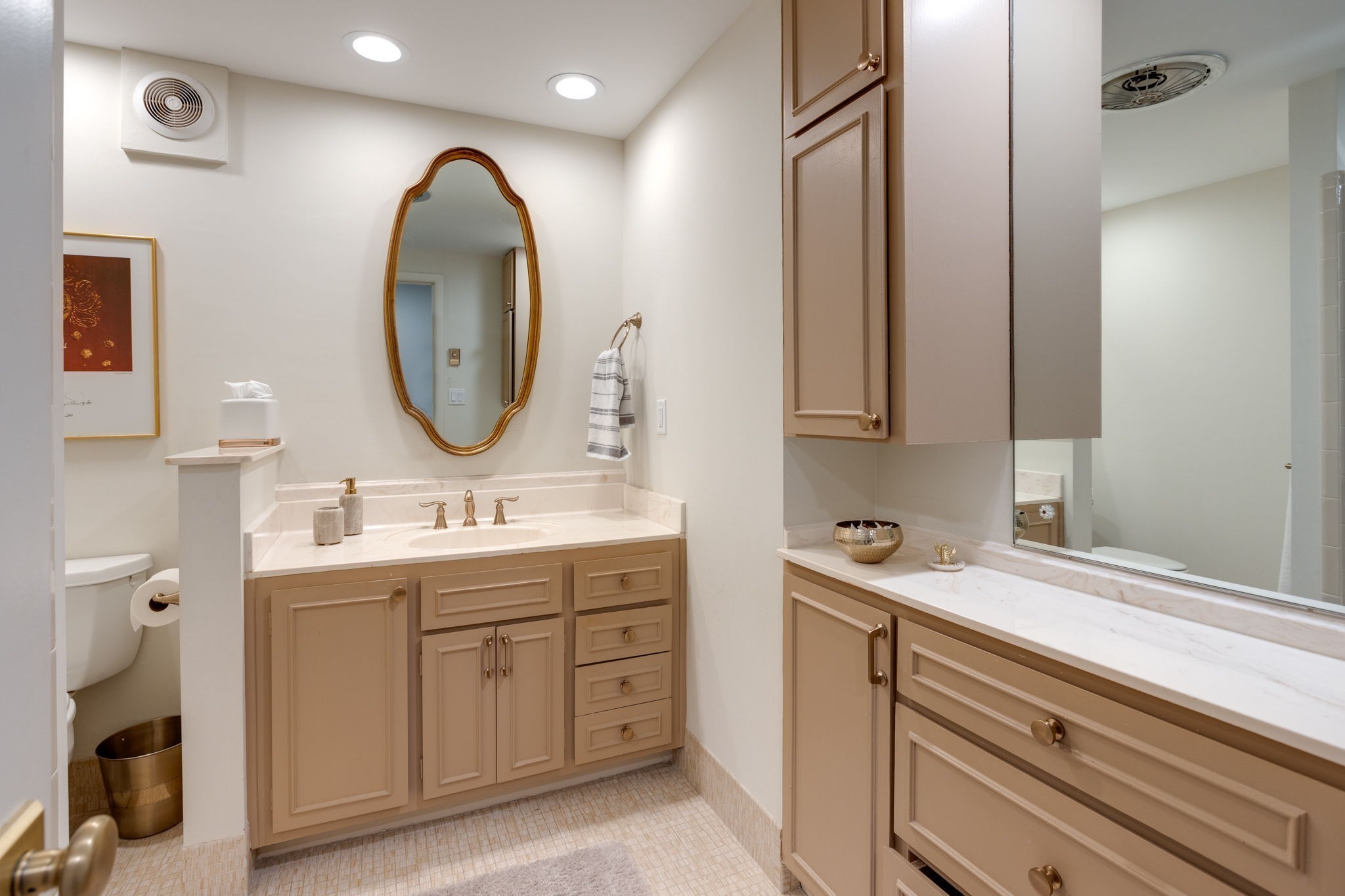 4200 West End Avenue Unit: 302
