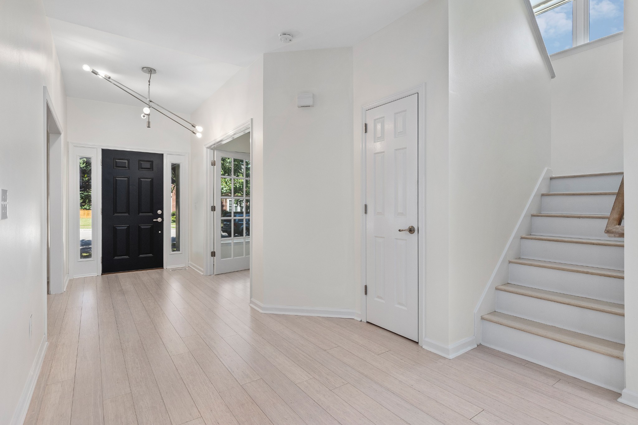 105 Blossom Ct