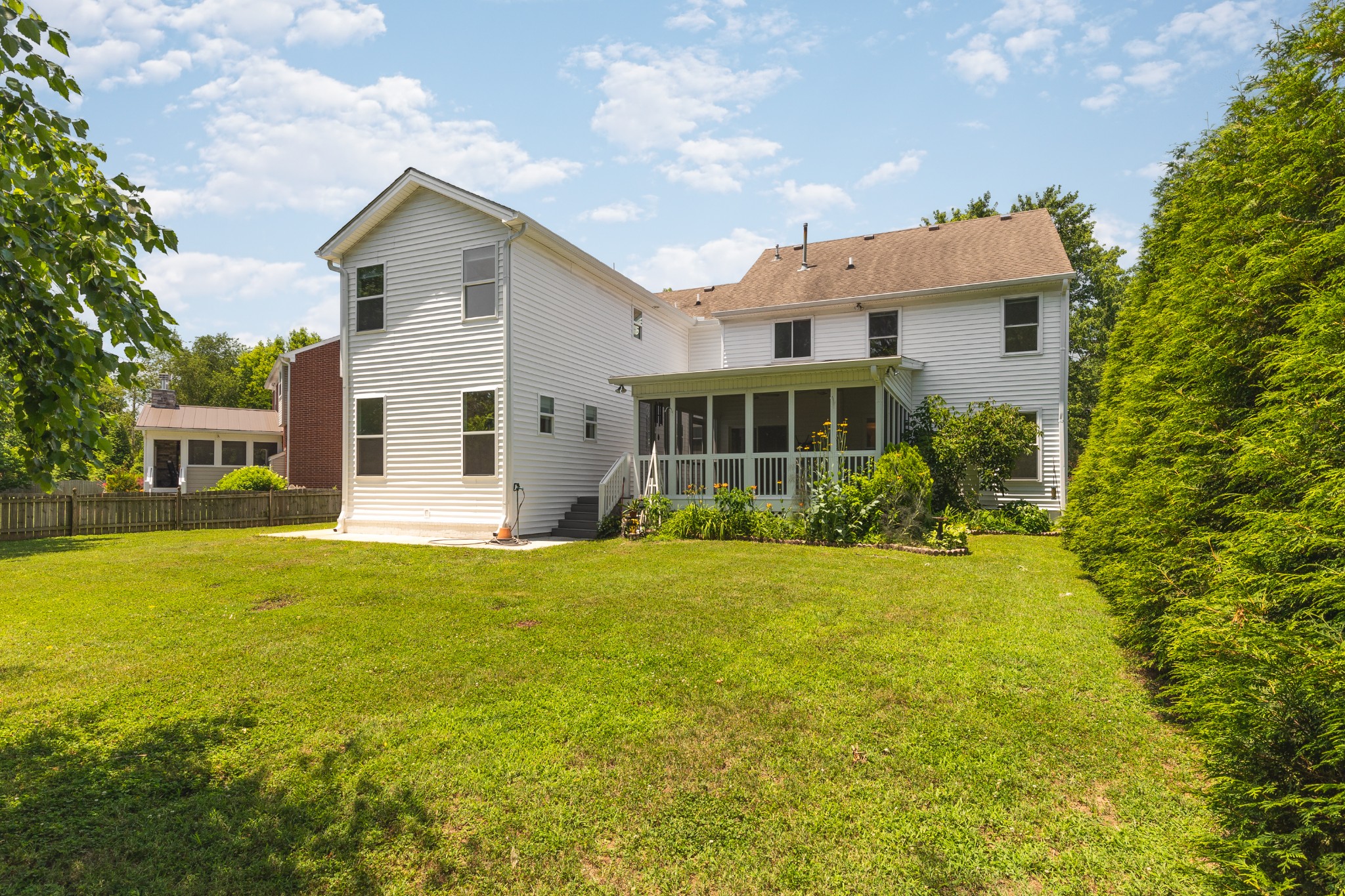 105 Blossom Ct