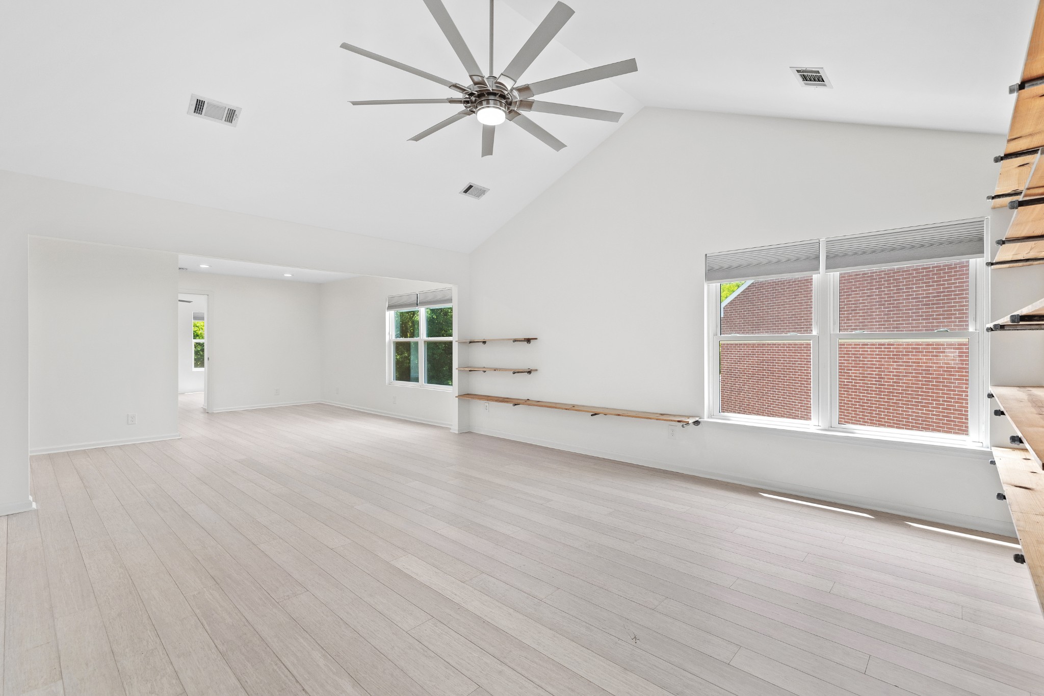 105 Blossom Ct