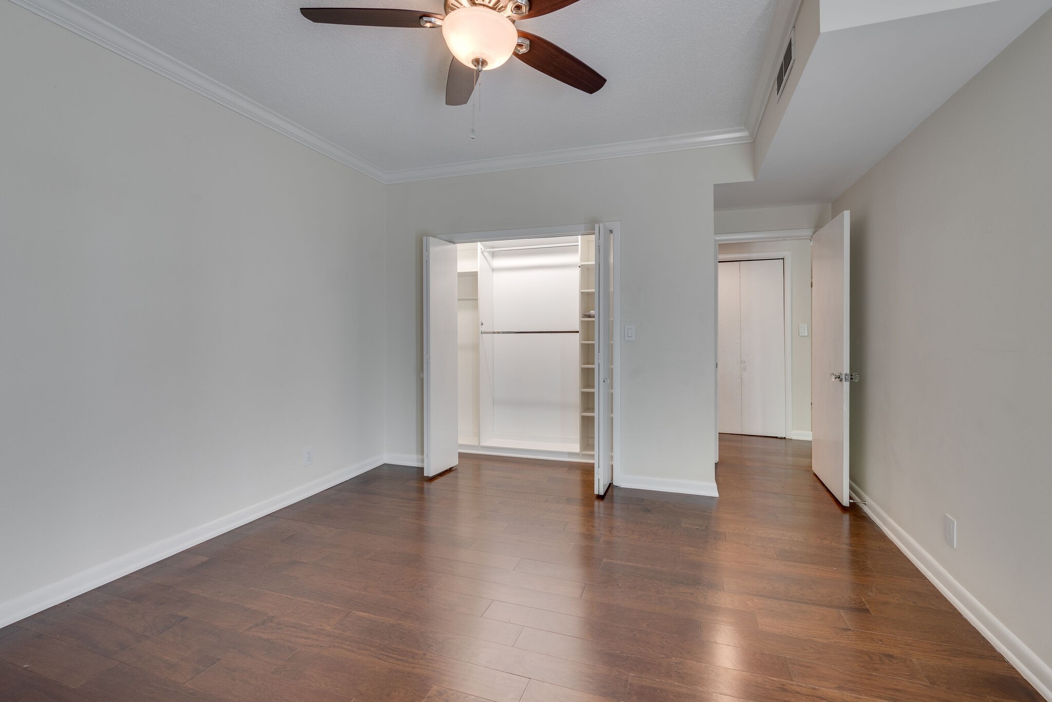 4215 Harding Pike Unit: 211