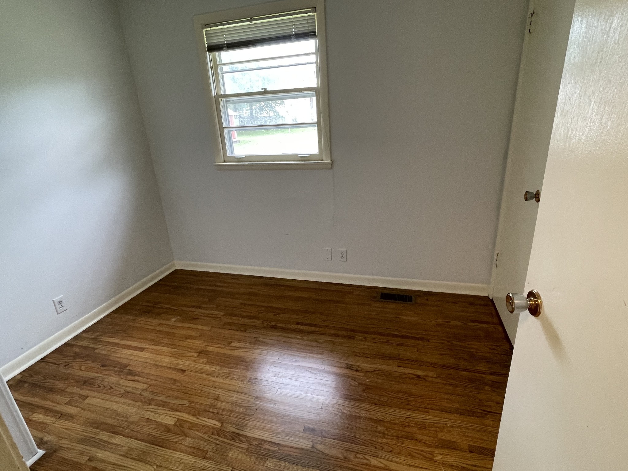 504 Continental Dr