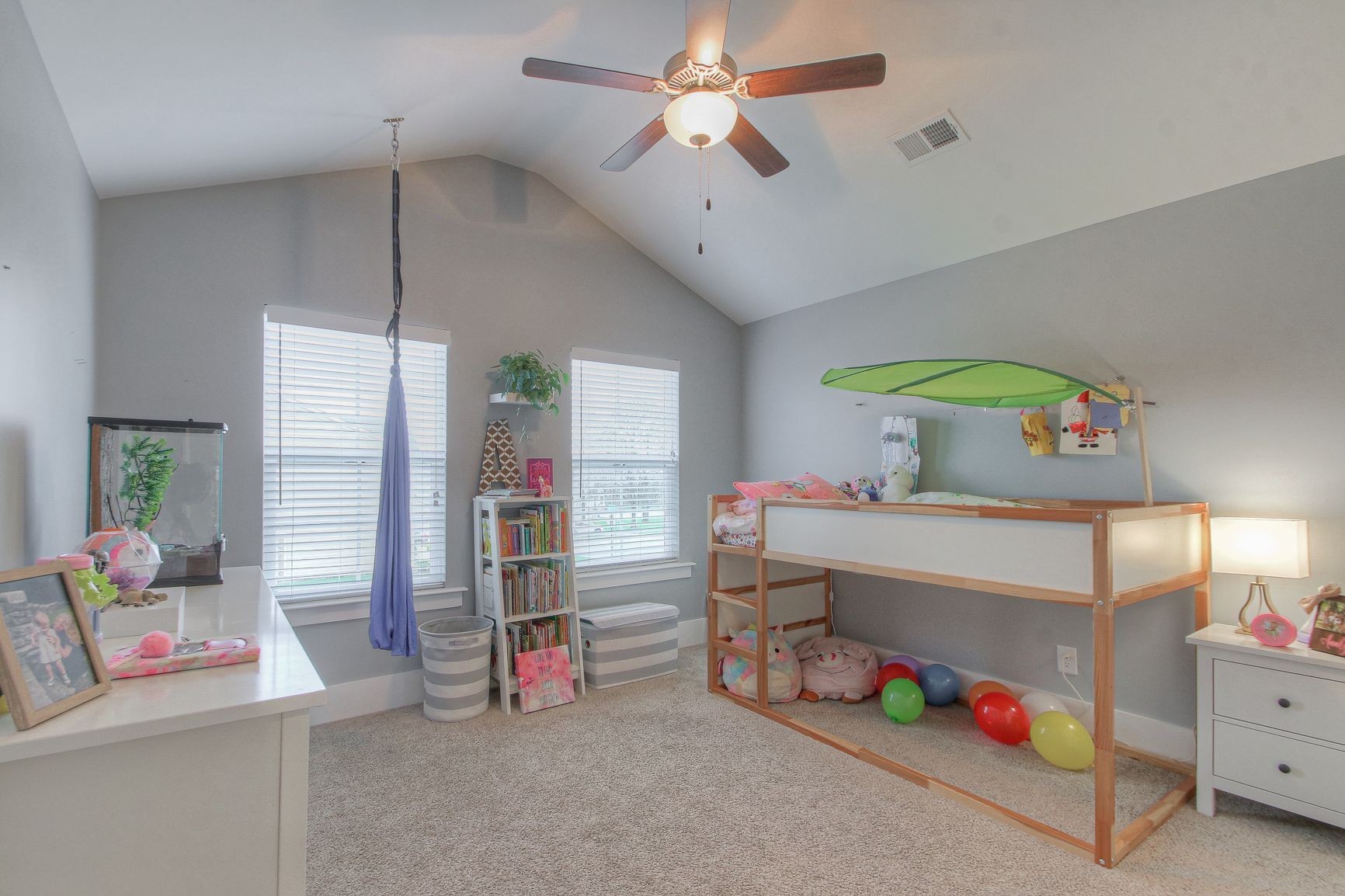 3055 Blueberry Ln