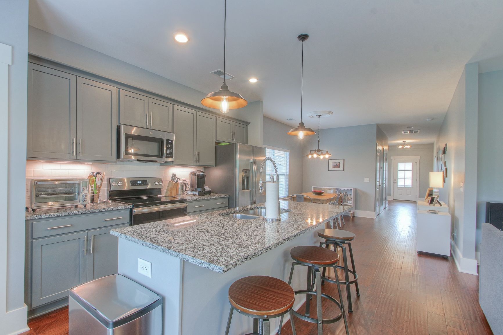 3055 Blueberry Ln