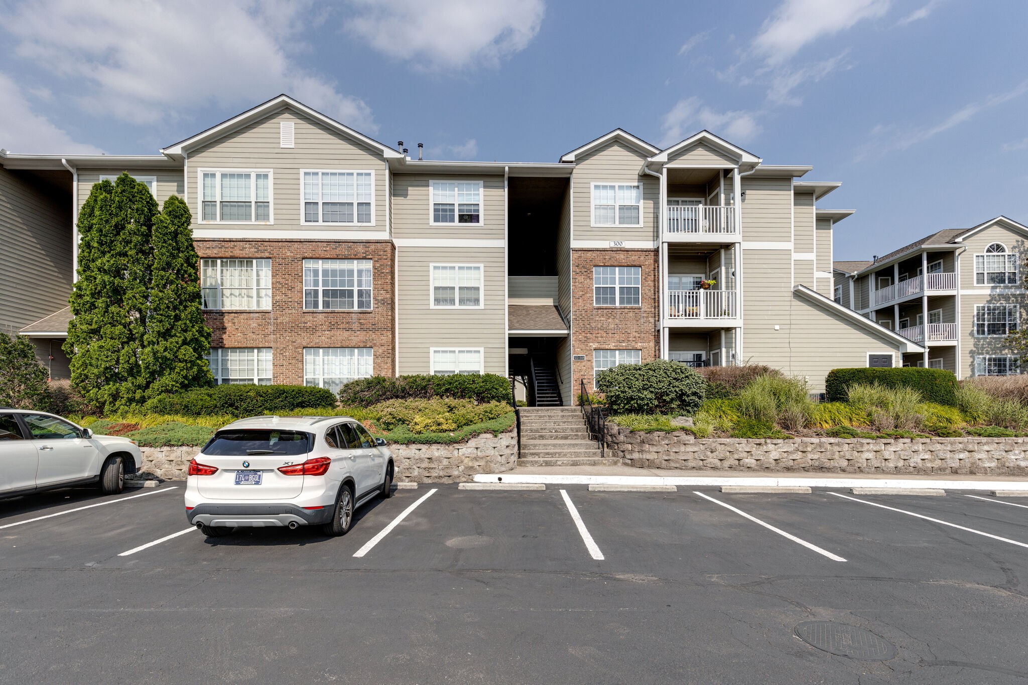 2025 Woodmont Blvd Unit: 342