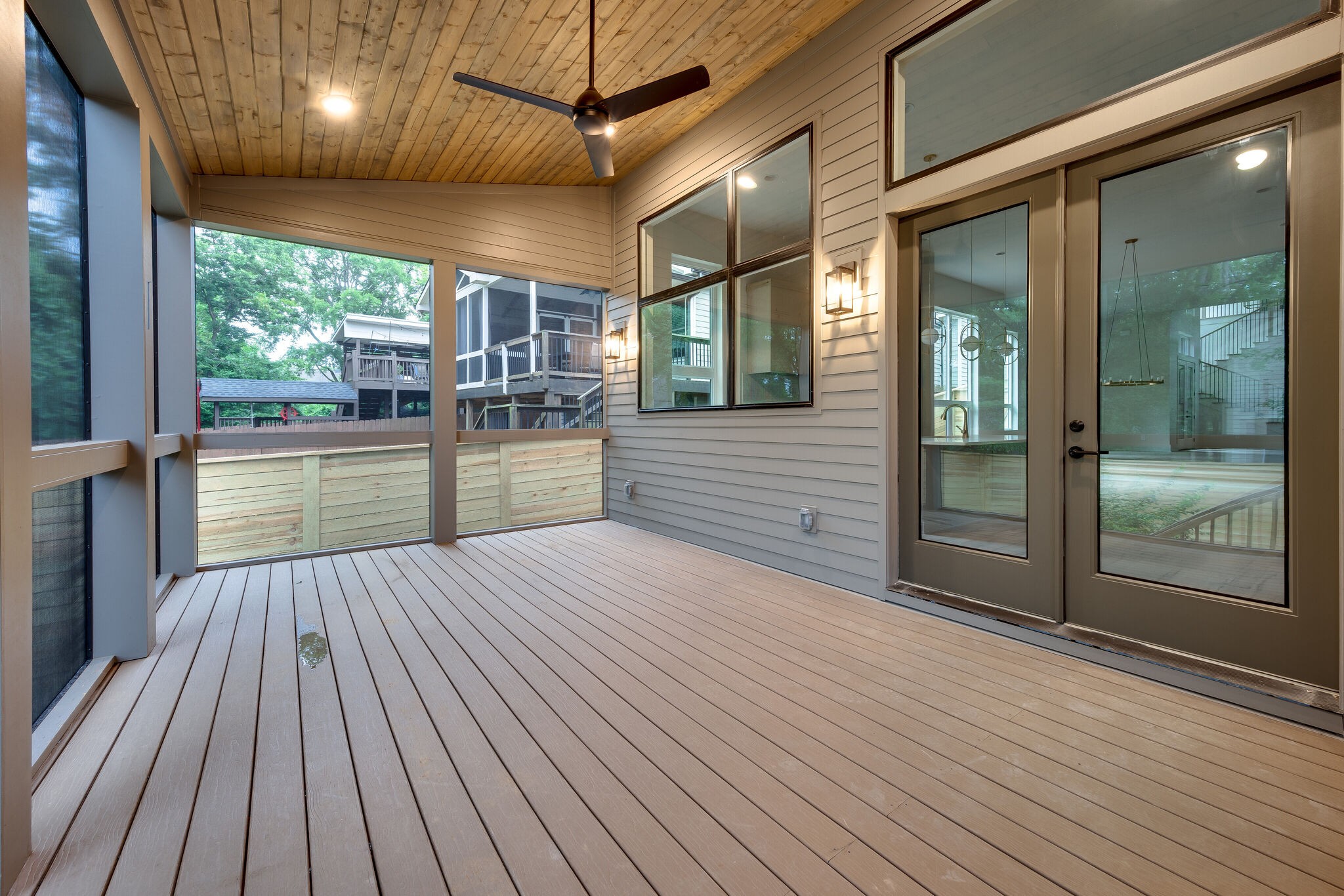 1408A Clifton Ln