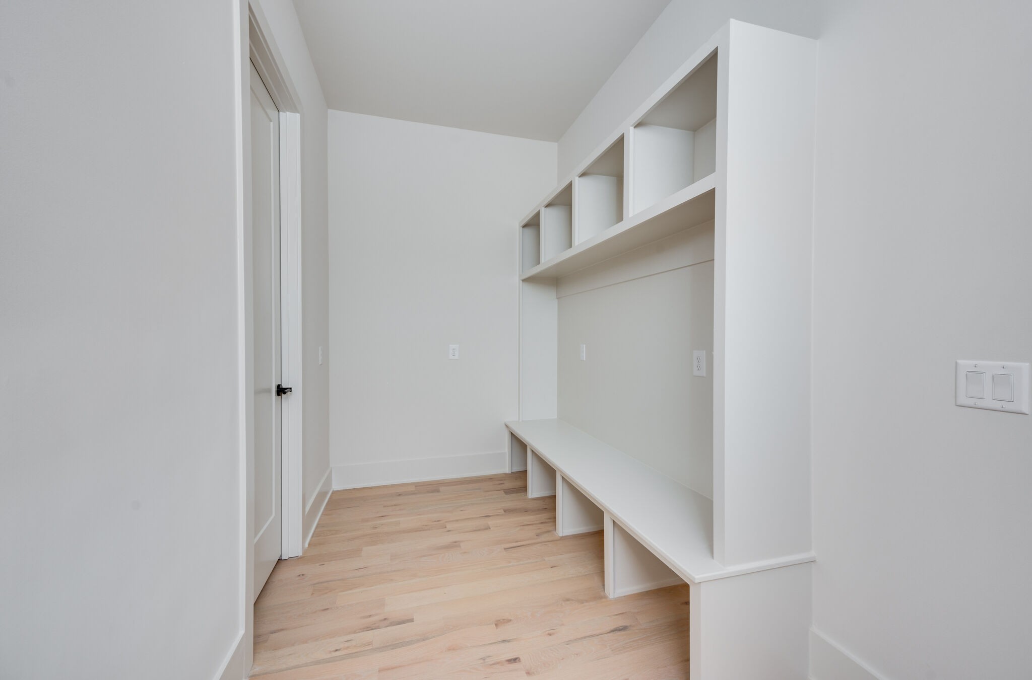 1408A Clifton Ln