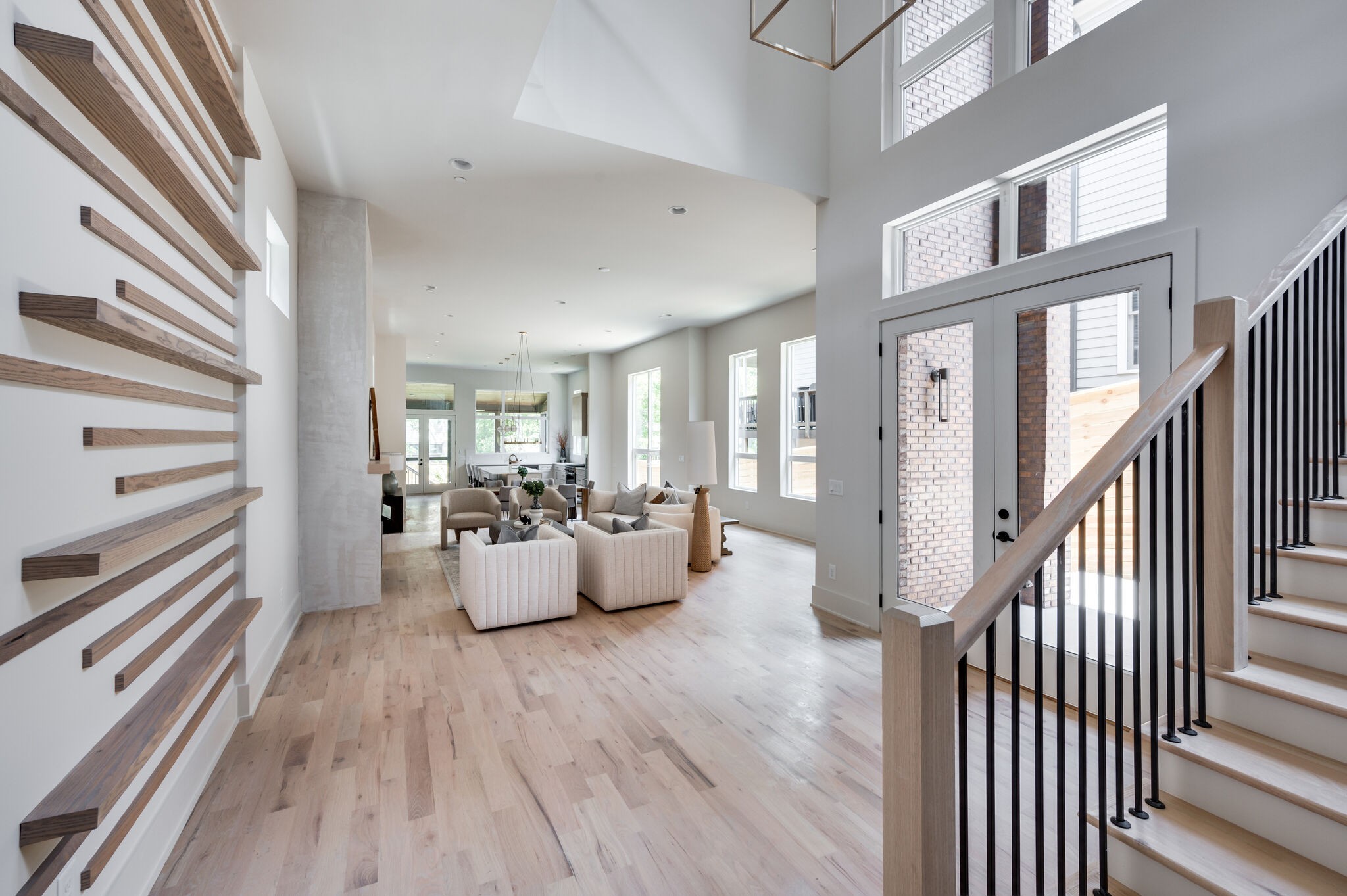 1408A Clifton Ln