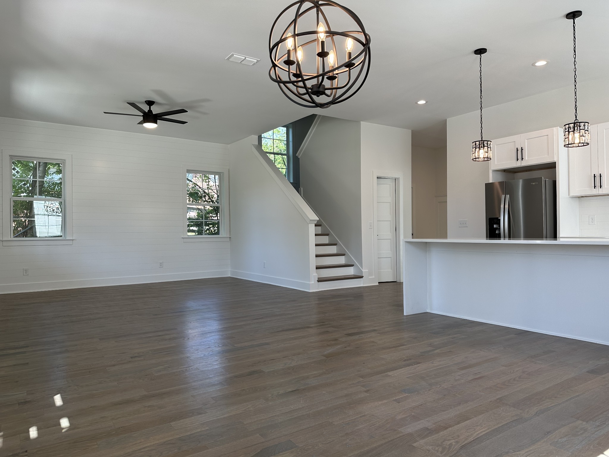 2202 Hermosa St