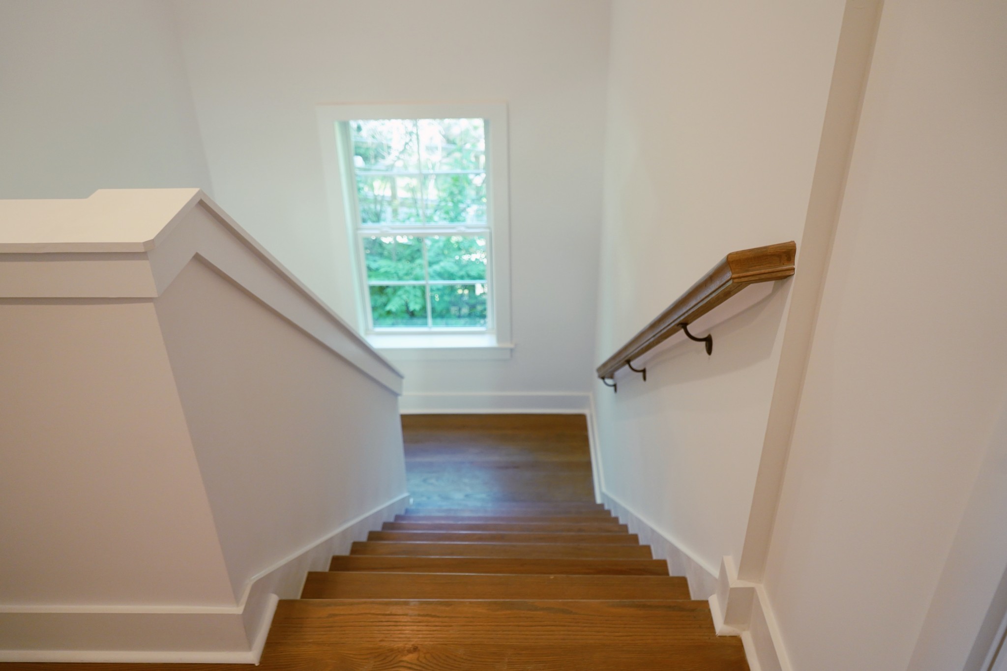 2202 Hermosa St