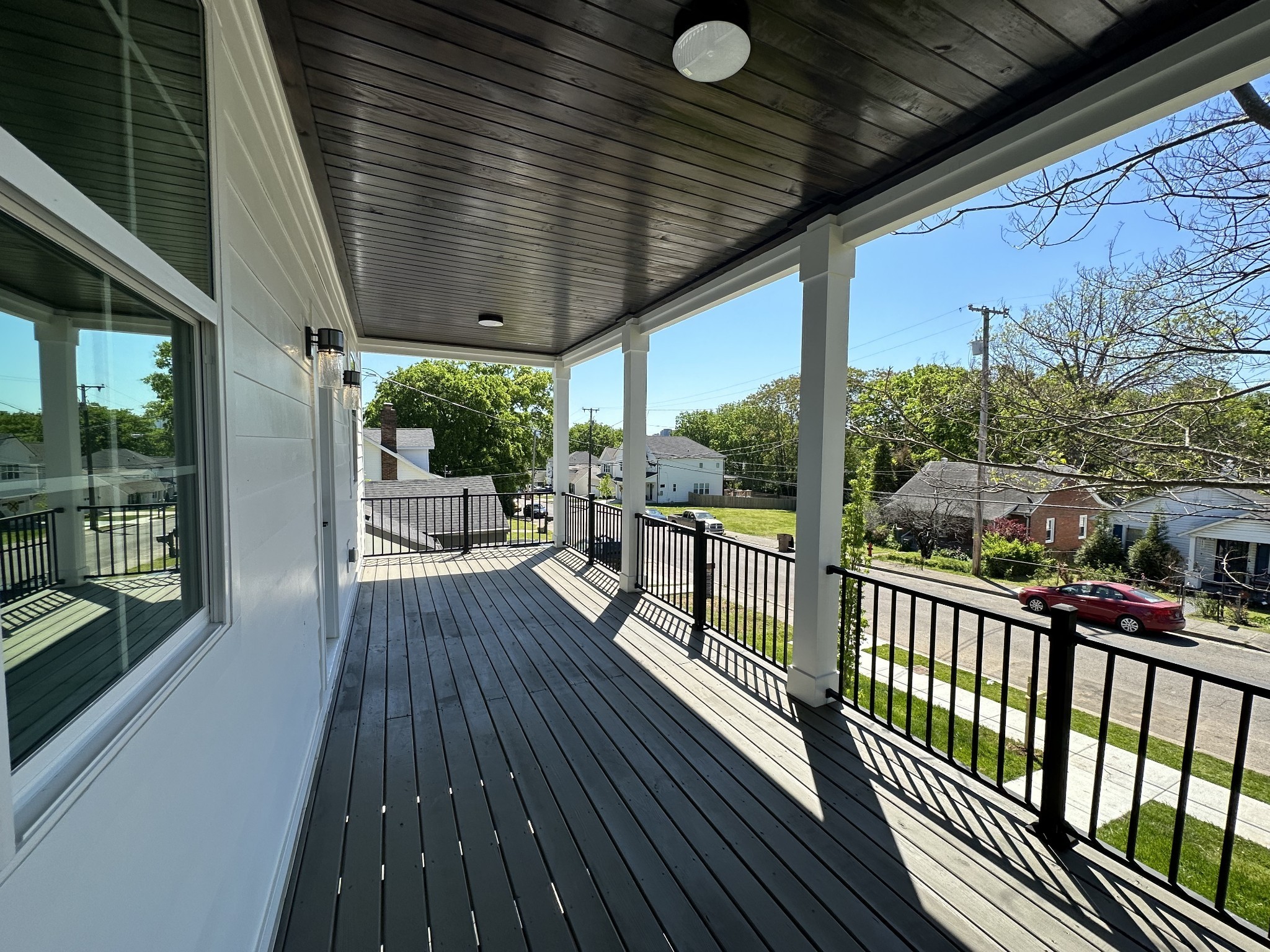 2202 Hermosa St