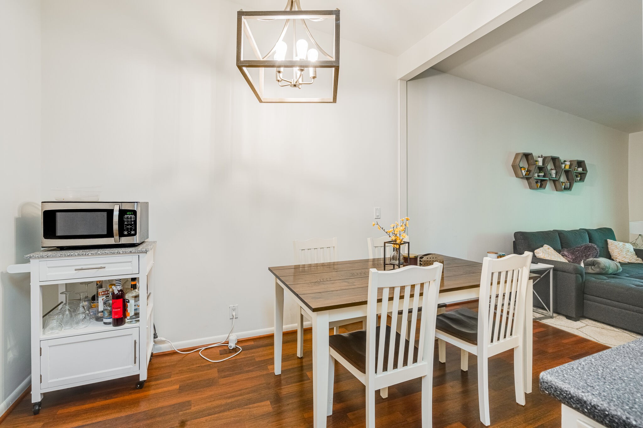 4425 Westlawn Dr Unit: B307