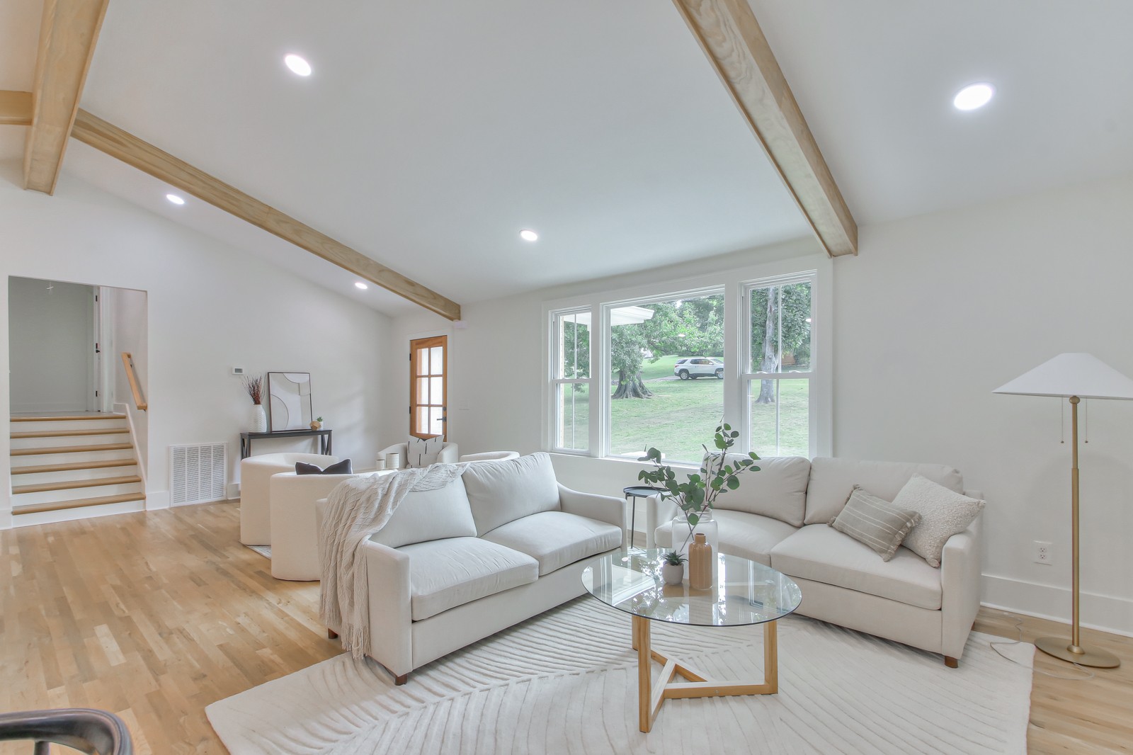955 Windrowe Dr