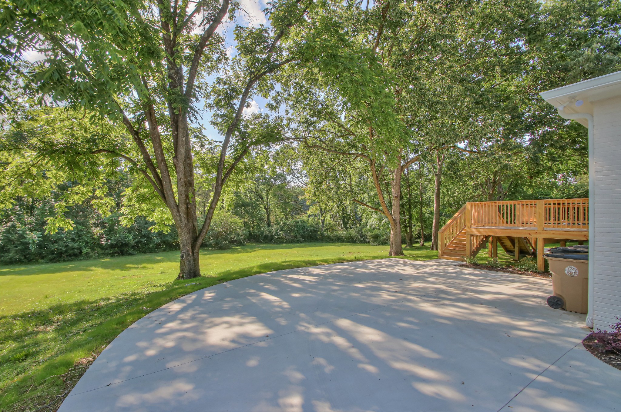 955 Windrowe Dr