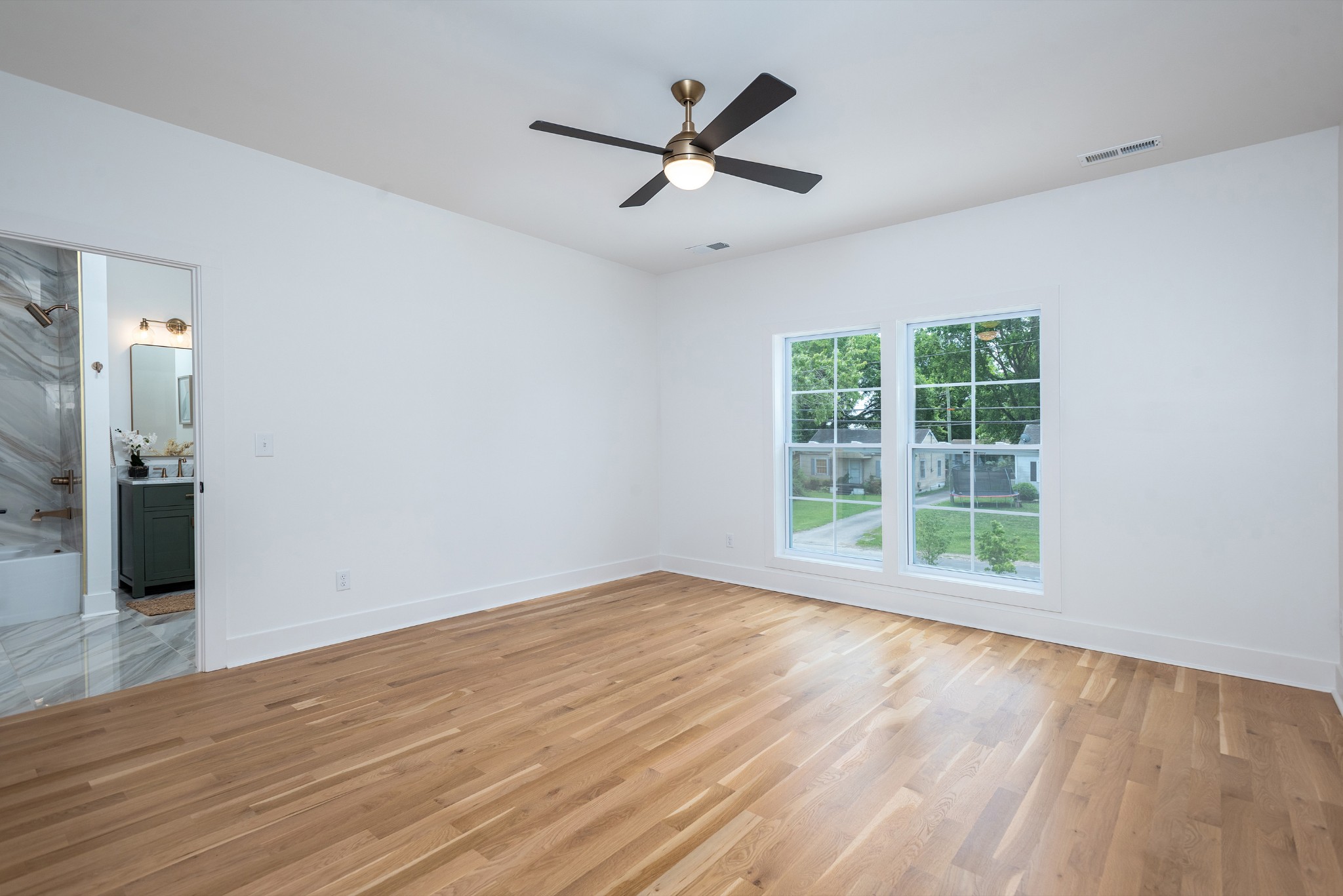 6218 Robertson Ave Unit: A