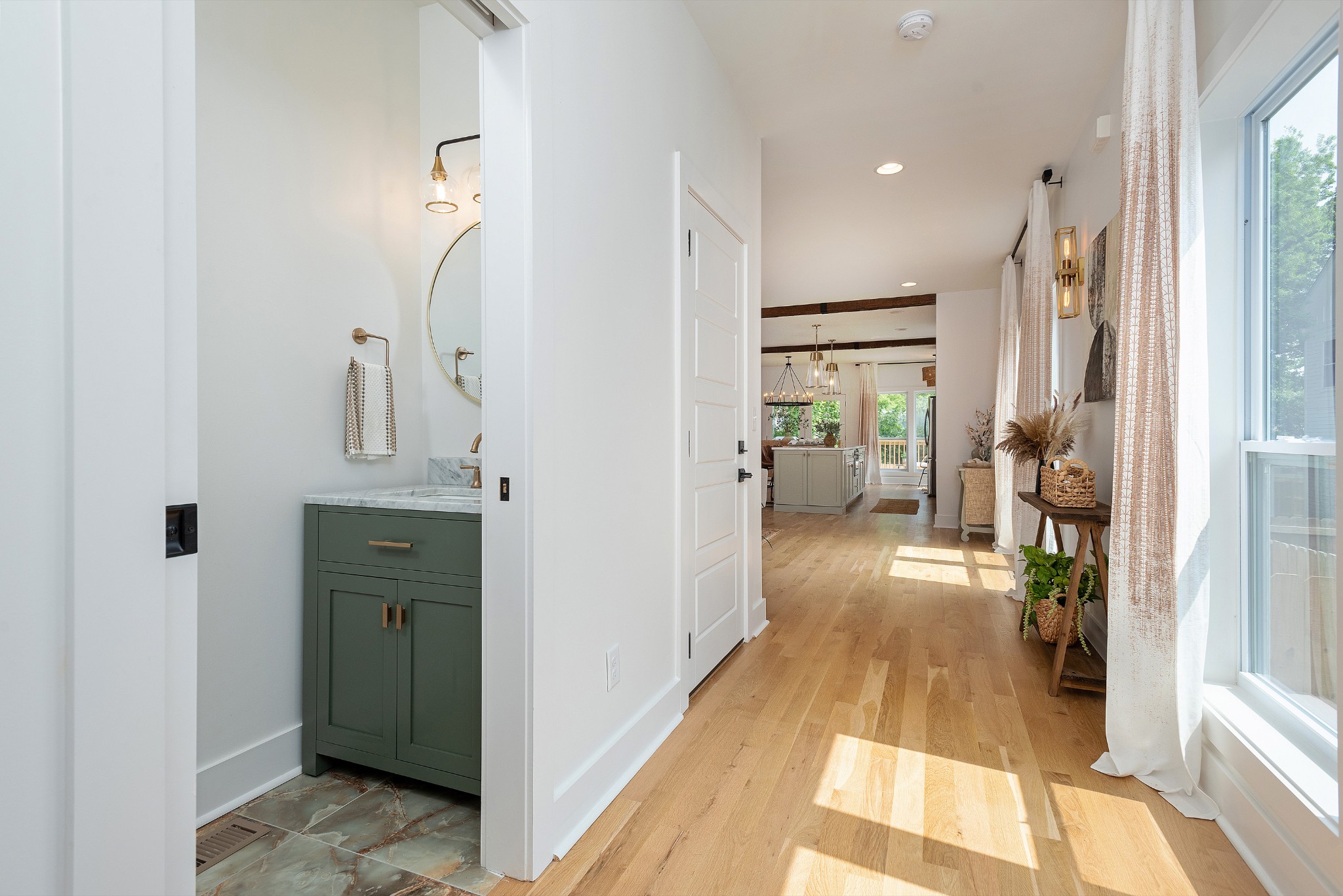 6218 Robertson Ave Unit: A
