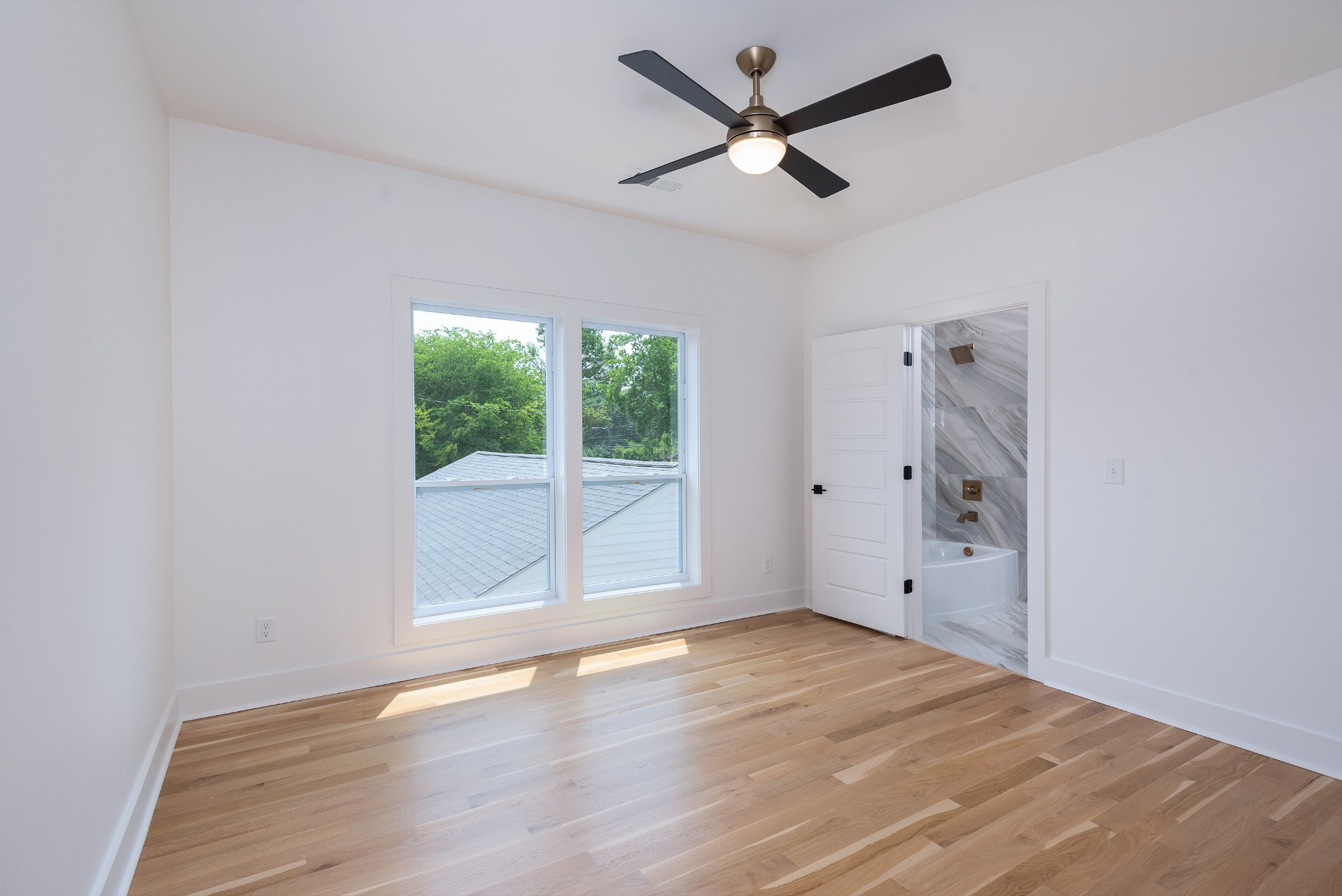 6218 Robertson Ave Unit: A