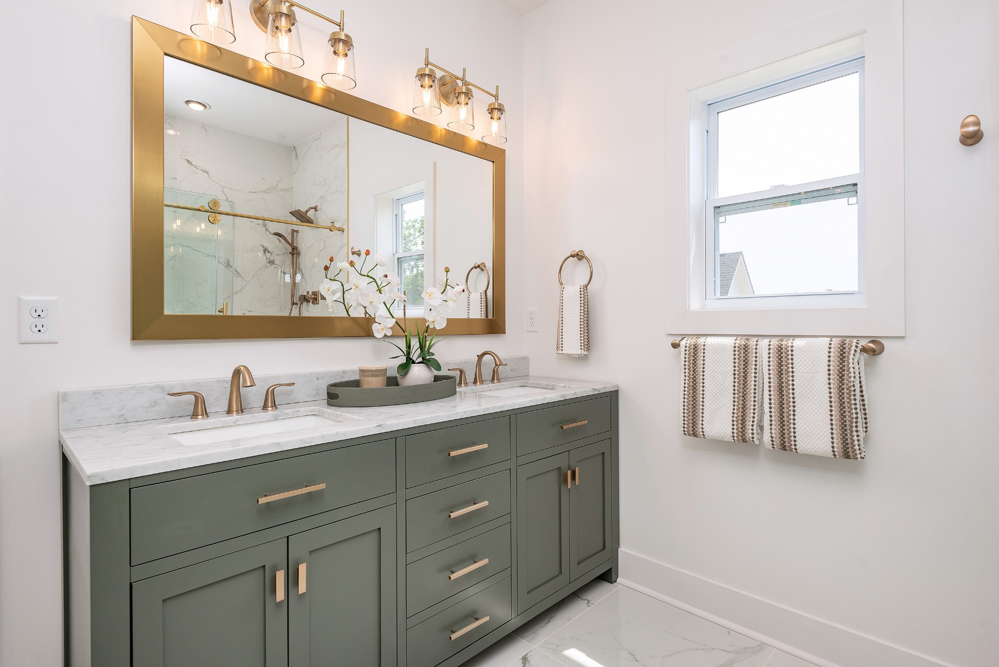 6218 Robertson Ave Unit: A