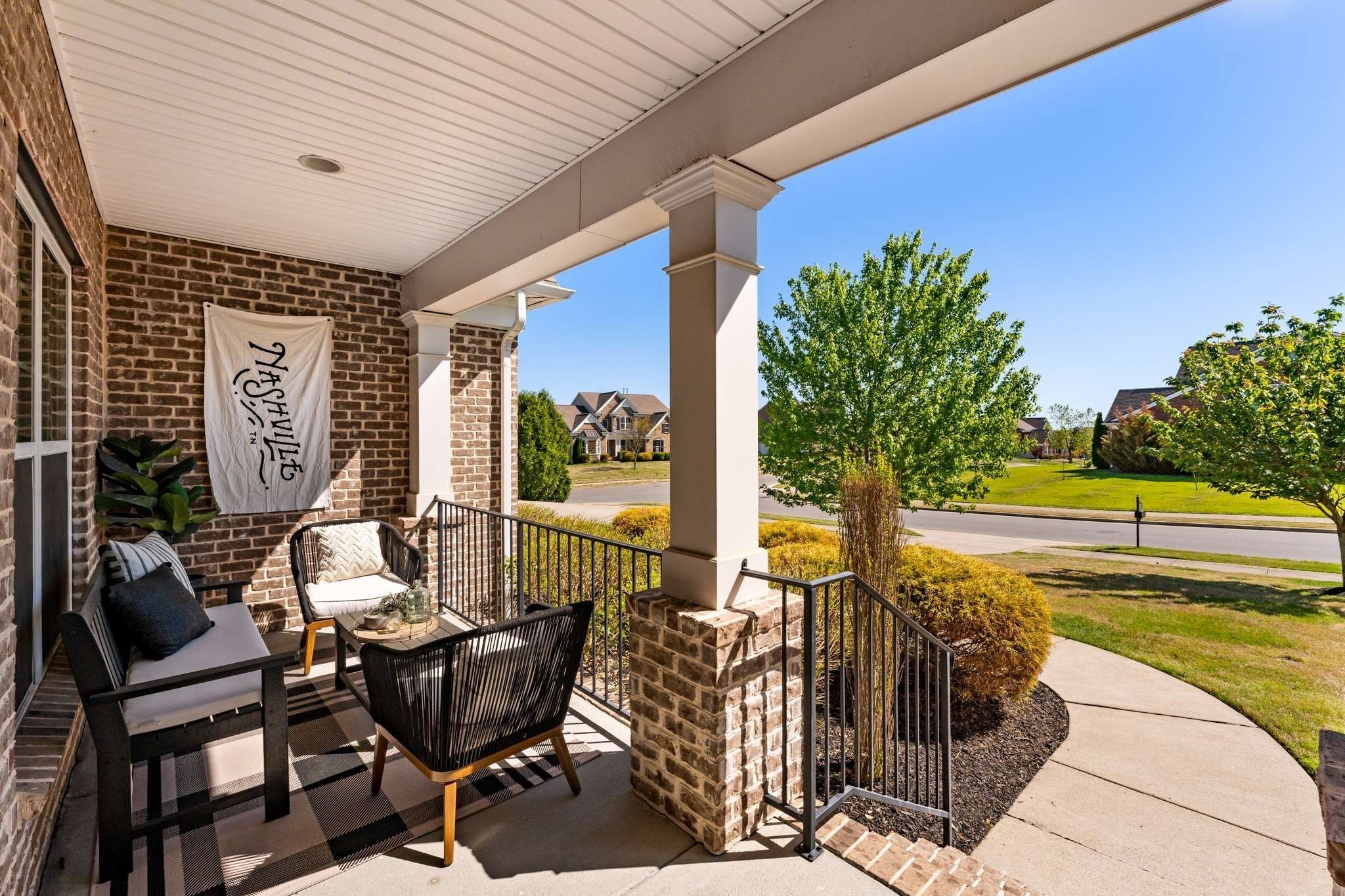 695 Thurrock Cir