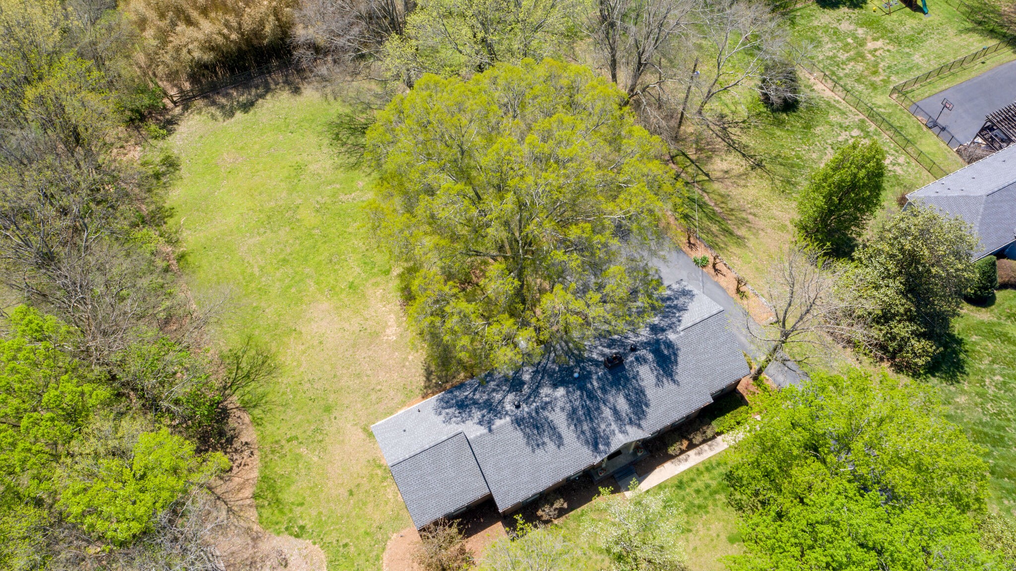 5844 E Ashland Dr