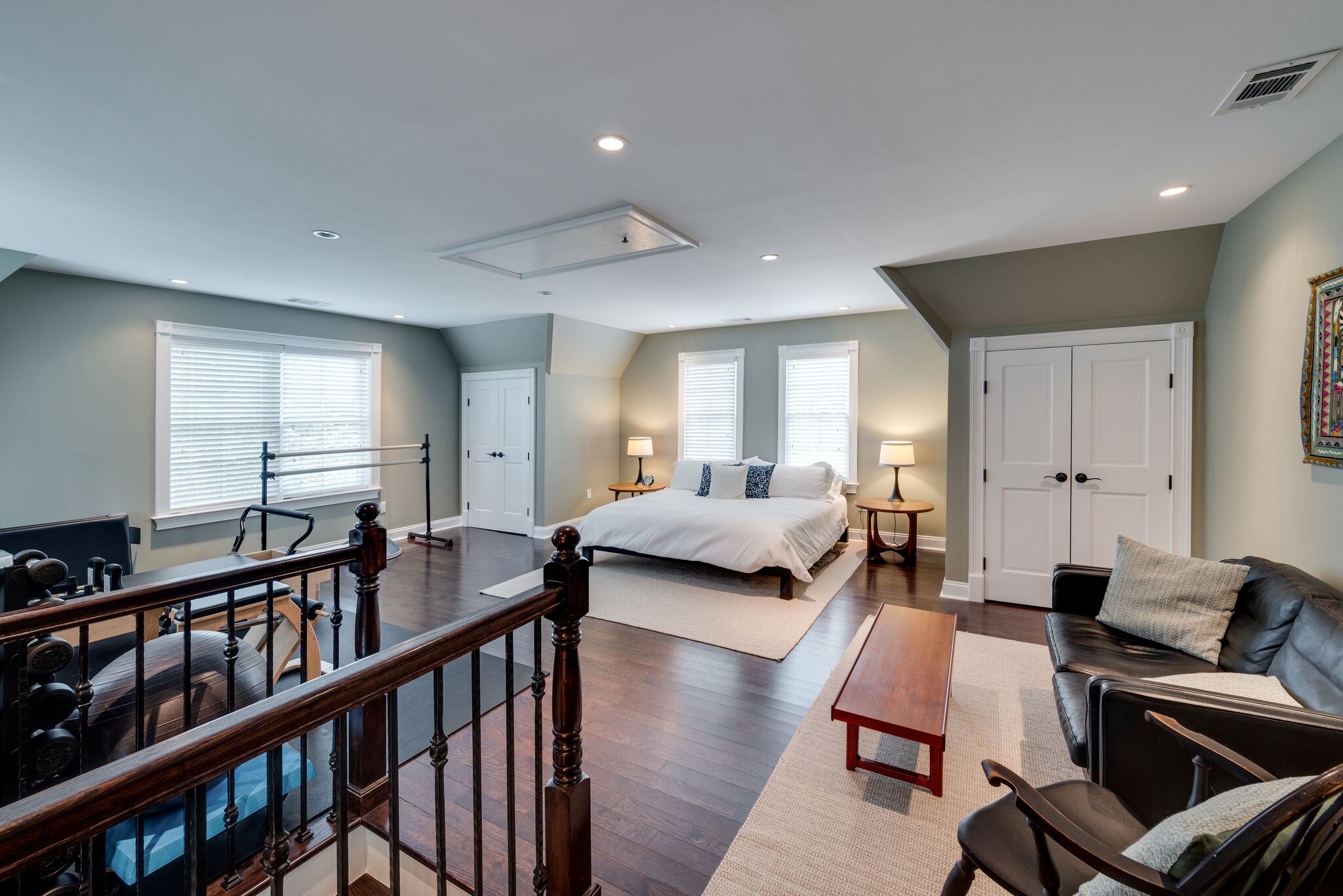 221 Mockingbird Rd