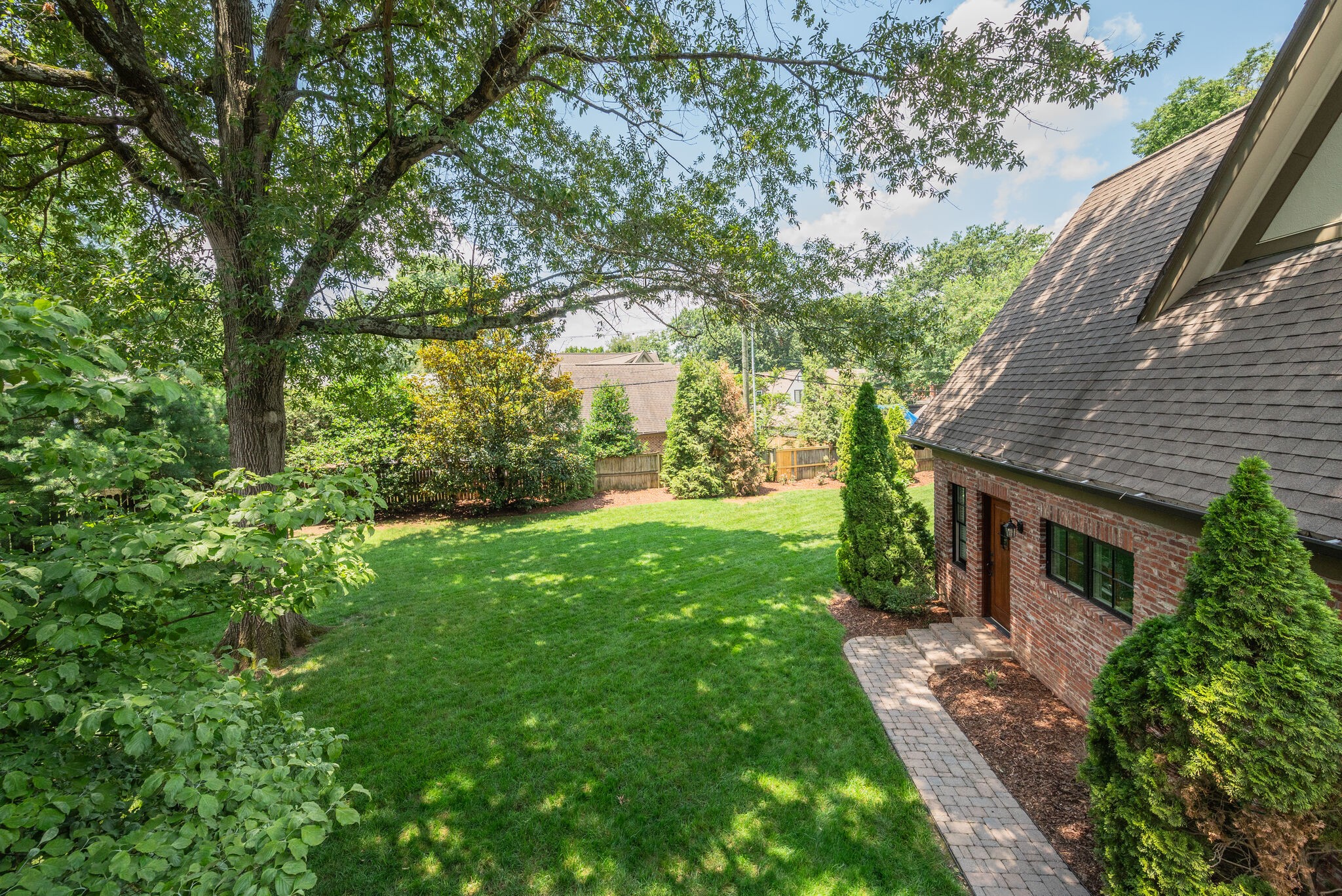 221 Mockingbird Rd