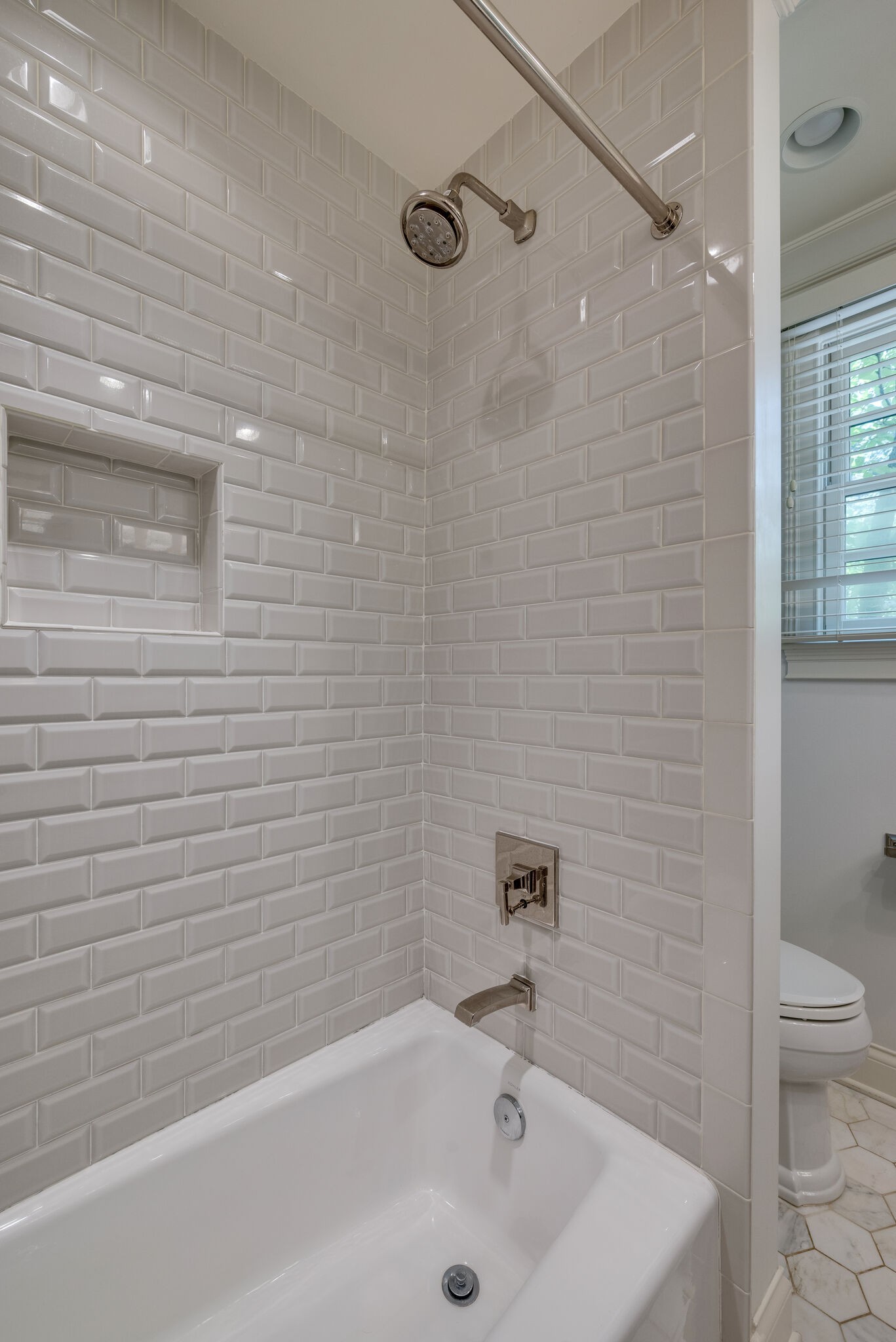 221 Mockingbird Rd