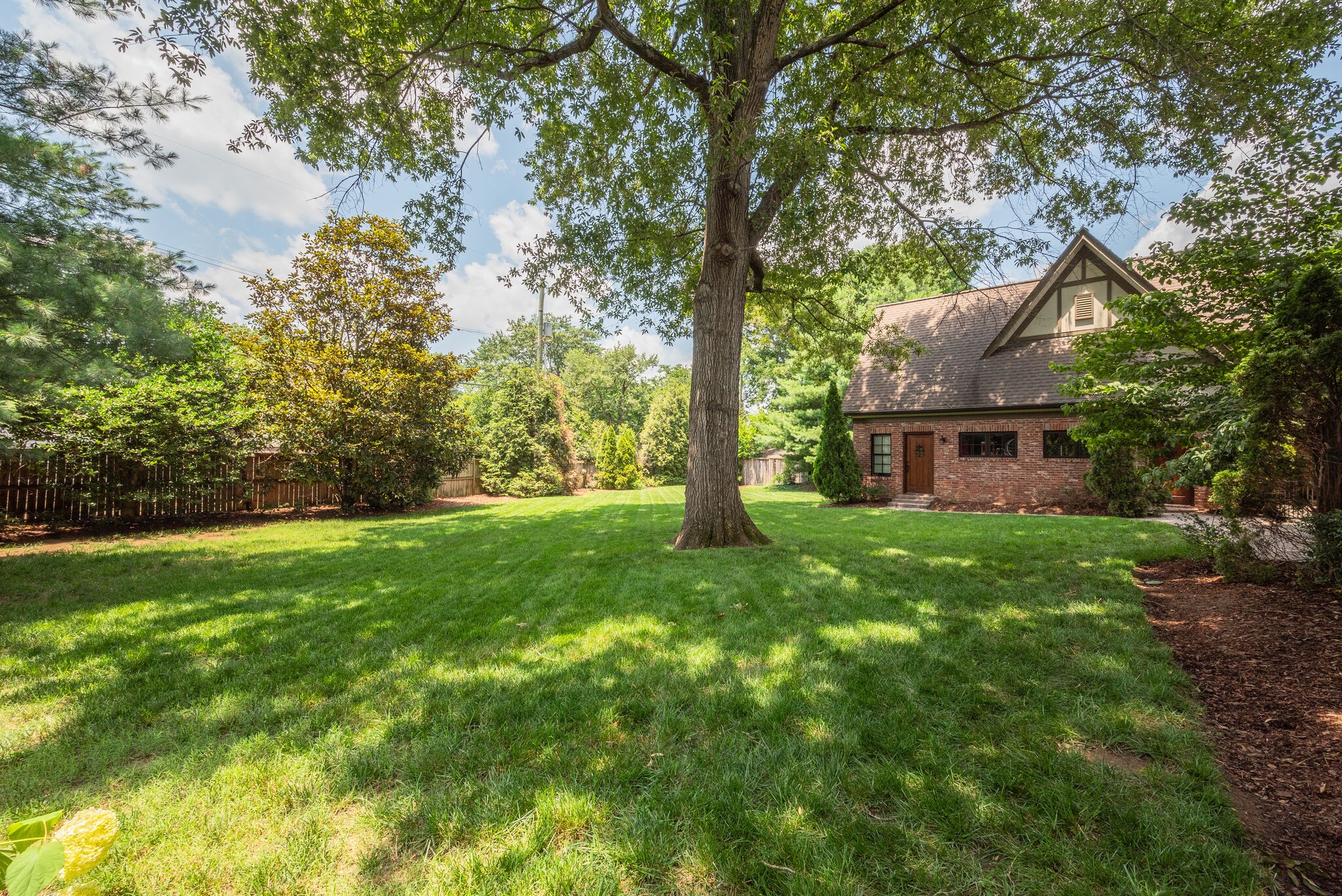 221 Mockingbird Rd