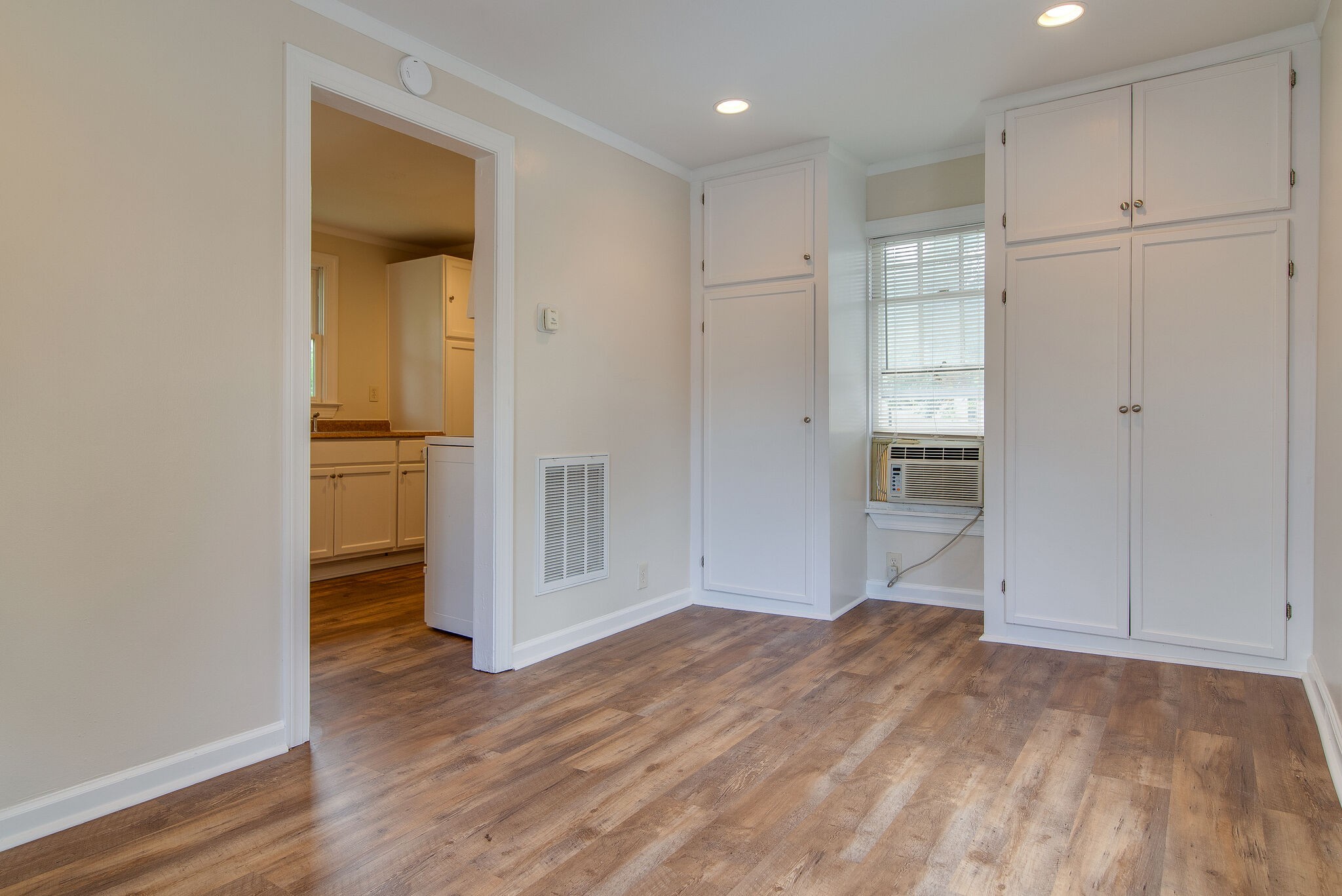 2237B Blair Blvd Unit: B
