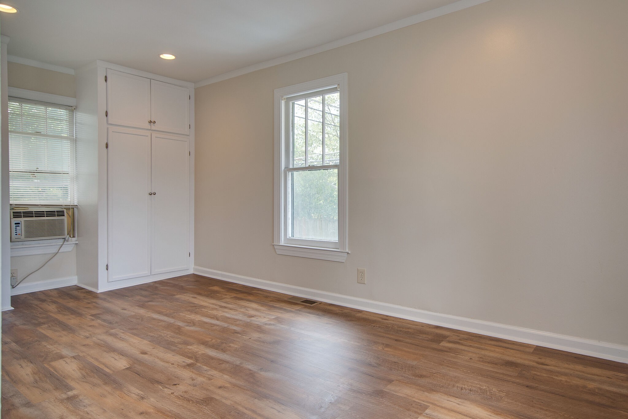 2237B Blair Blvd Unit: B
